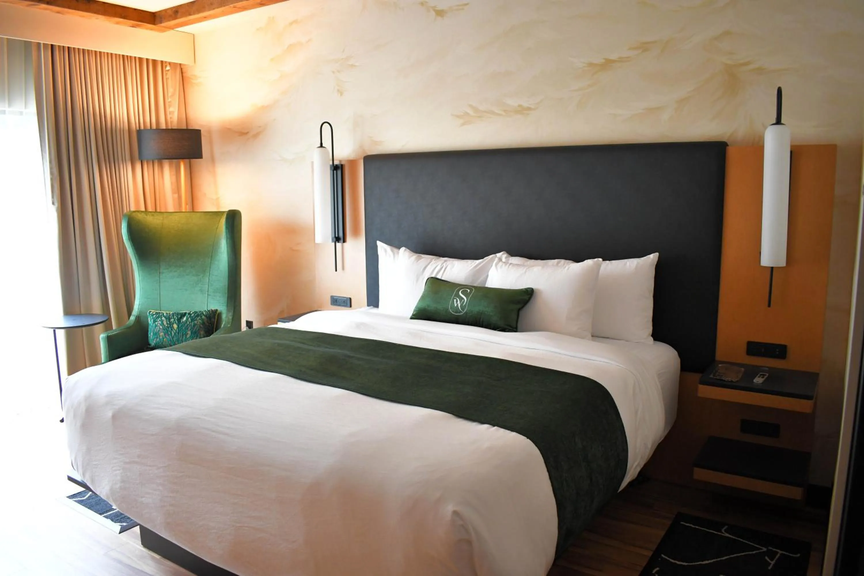 Bed in The Swiftwater