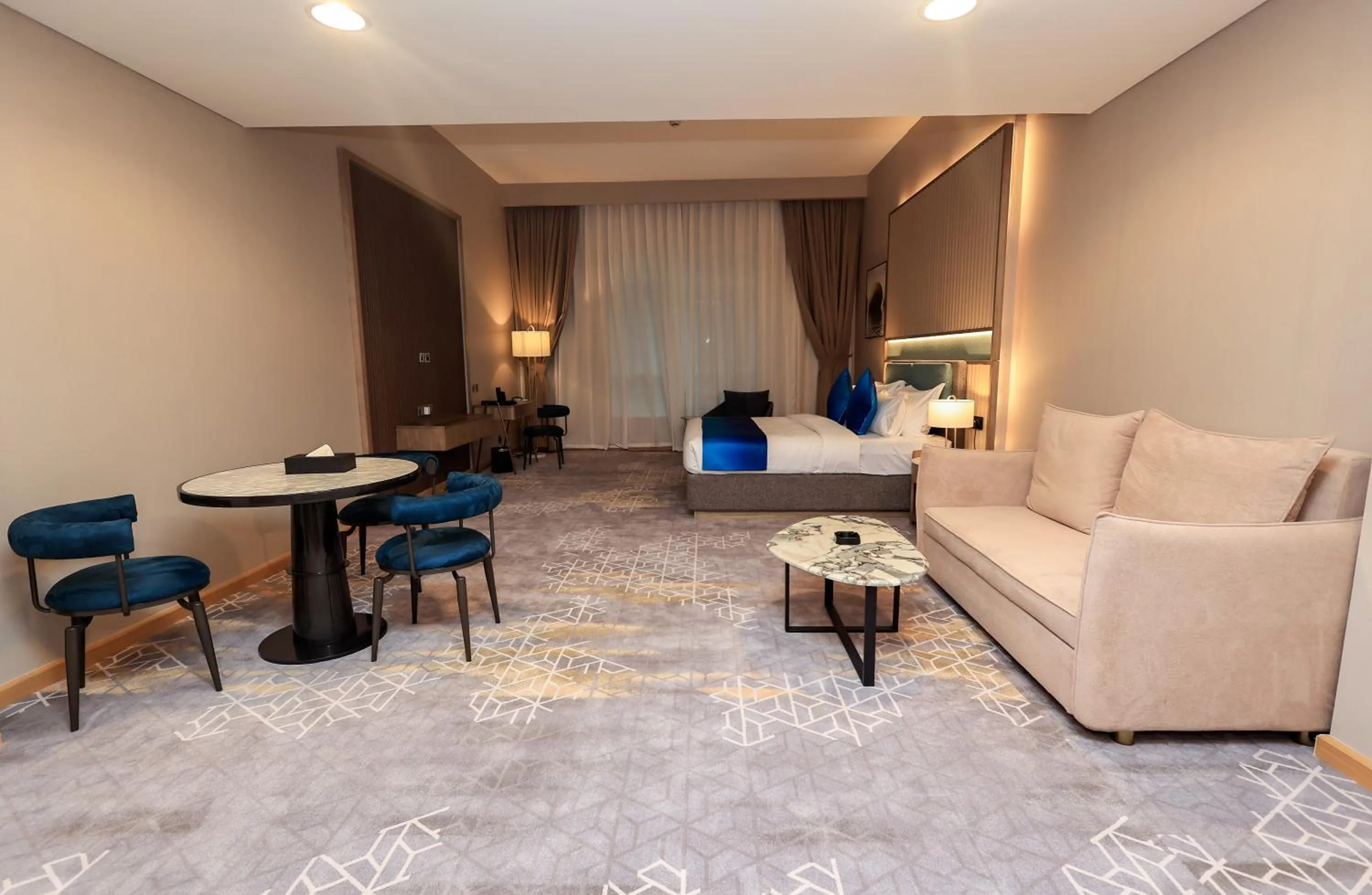 TV and multimedia in Best Western Premier M Four Hotel