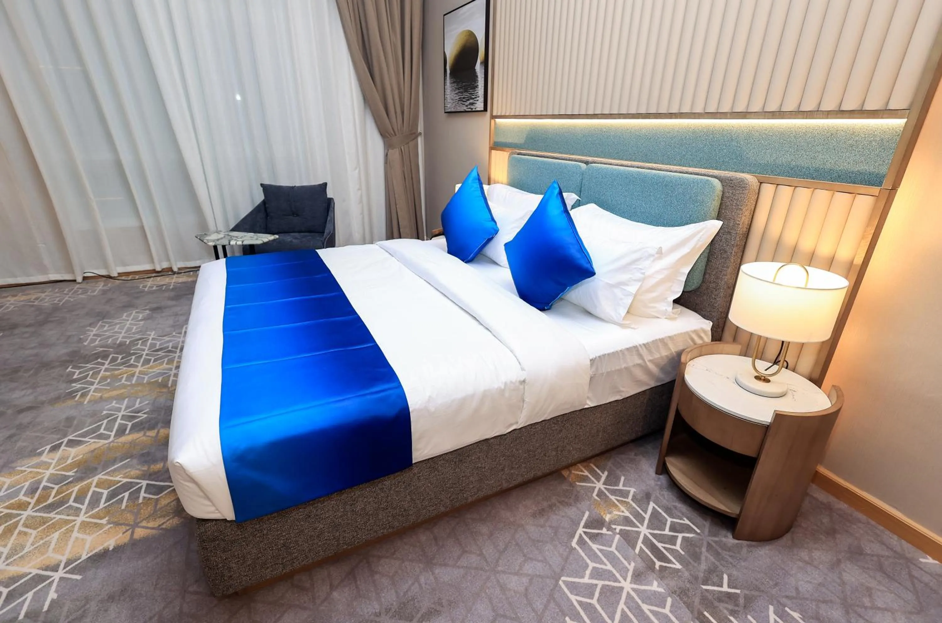 Seating area, Bed in Best Western Premier M Four Hotel