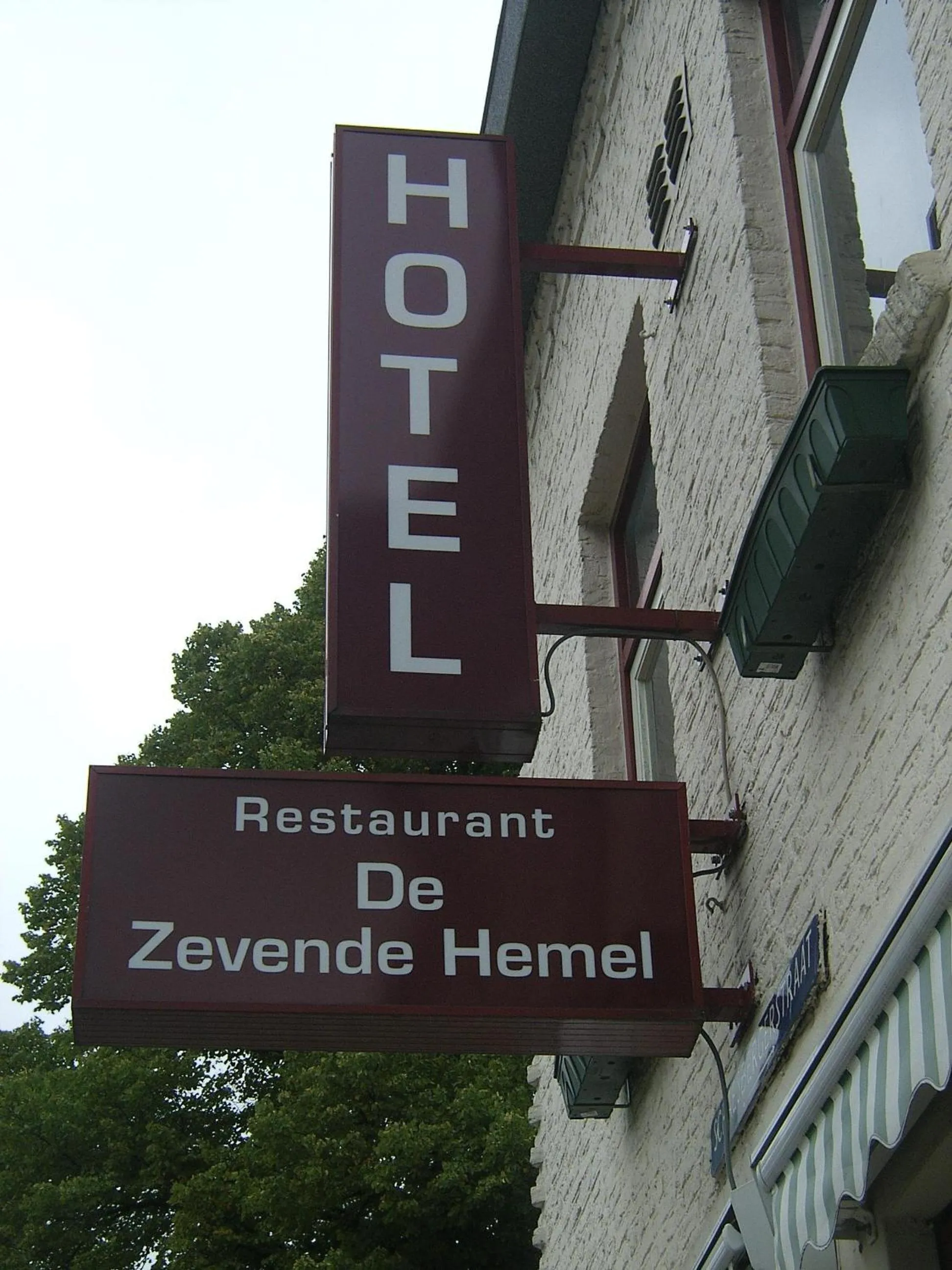 Facade/entrance in De Zevende Hemel