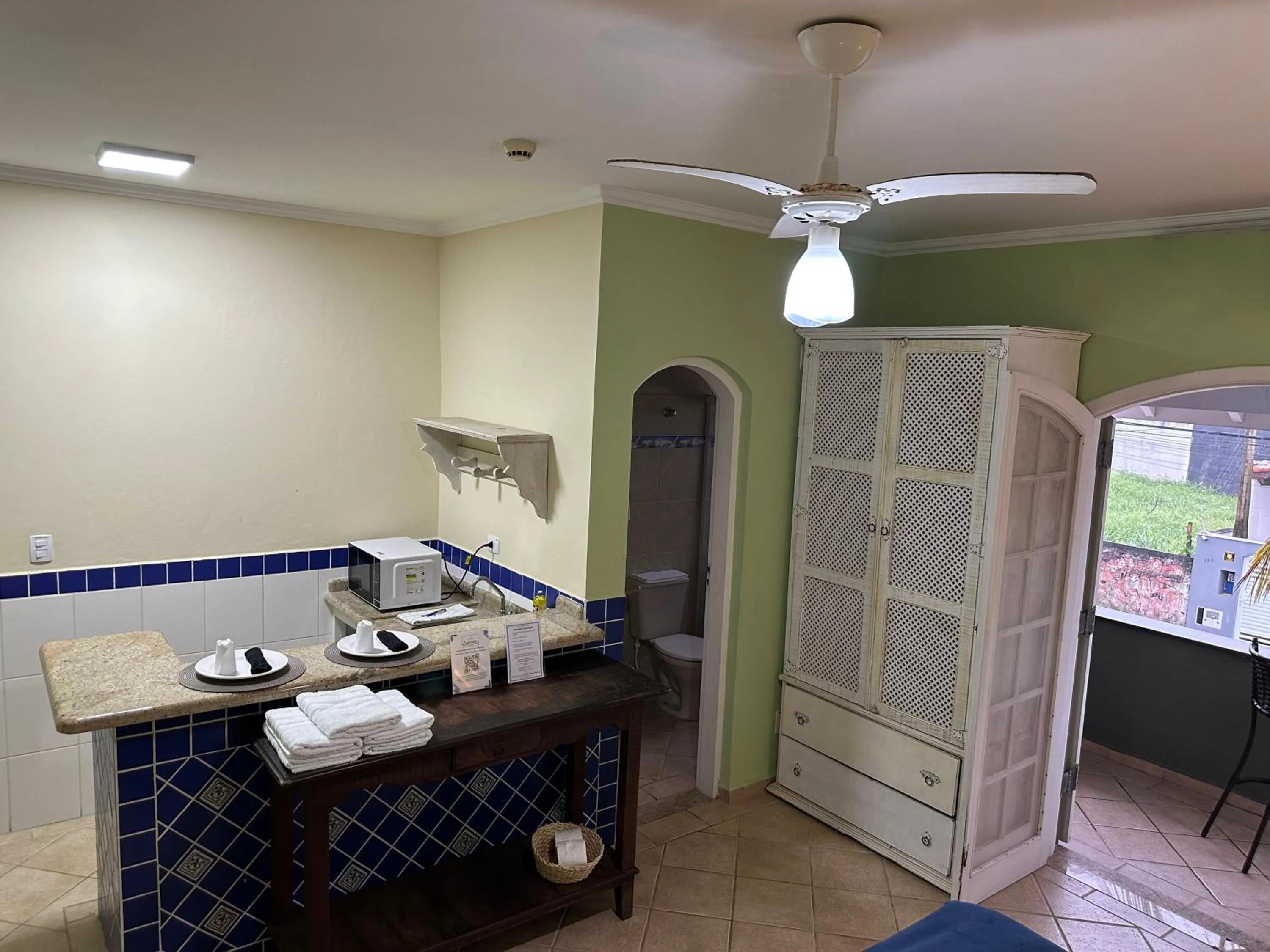 Bathroom in Surfside Suites