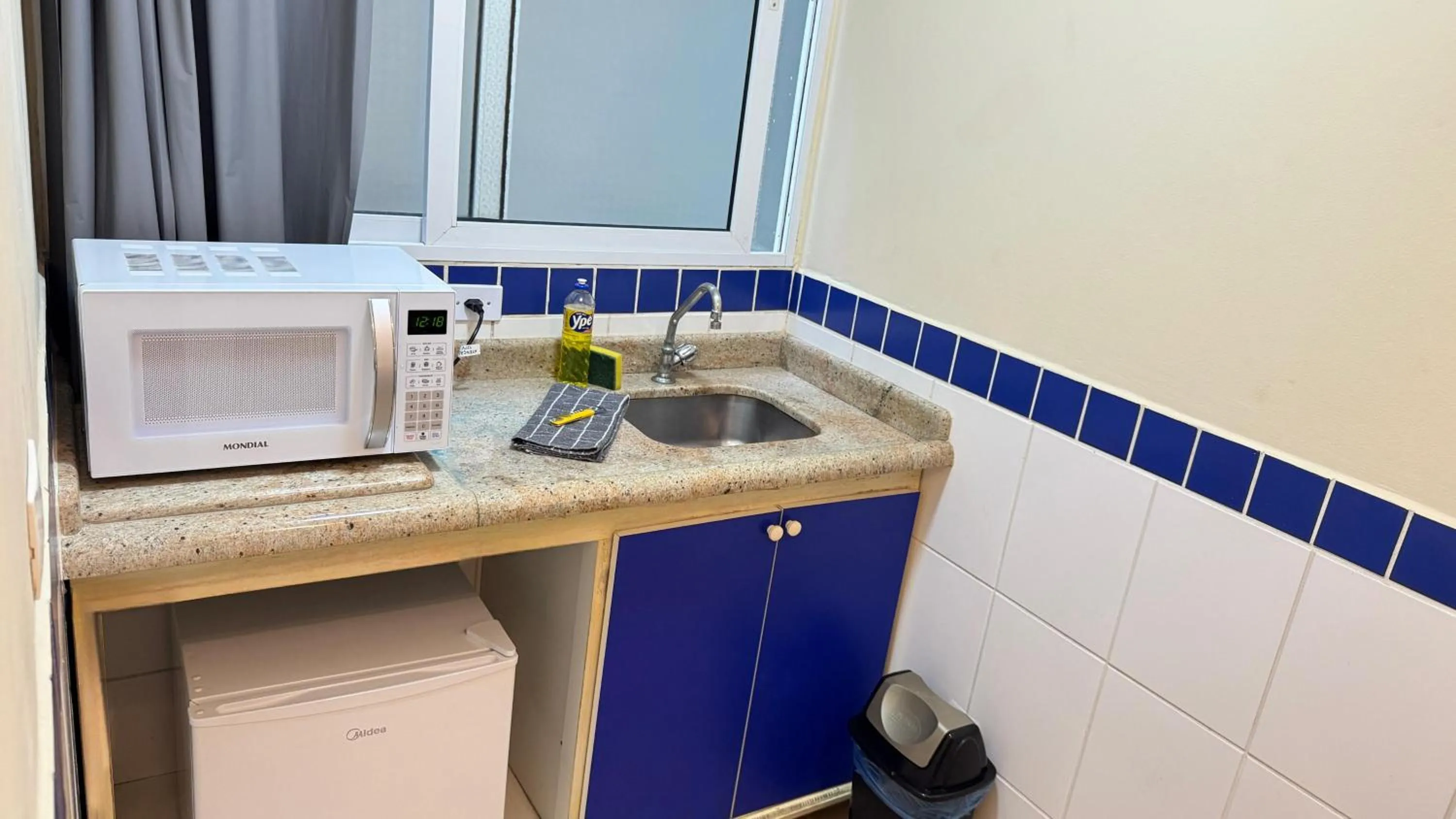 kitchen in Surfside Suites