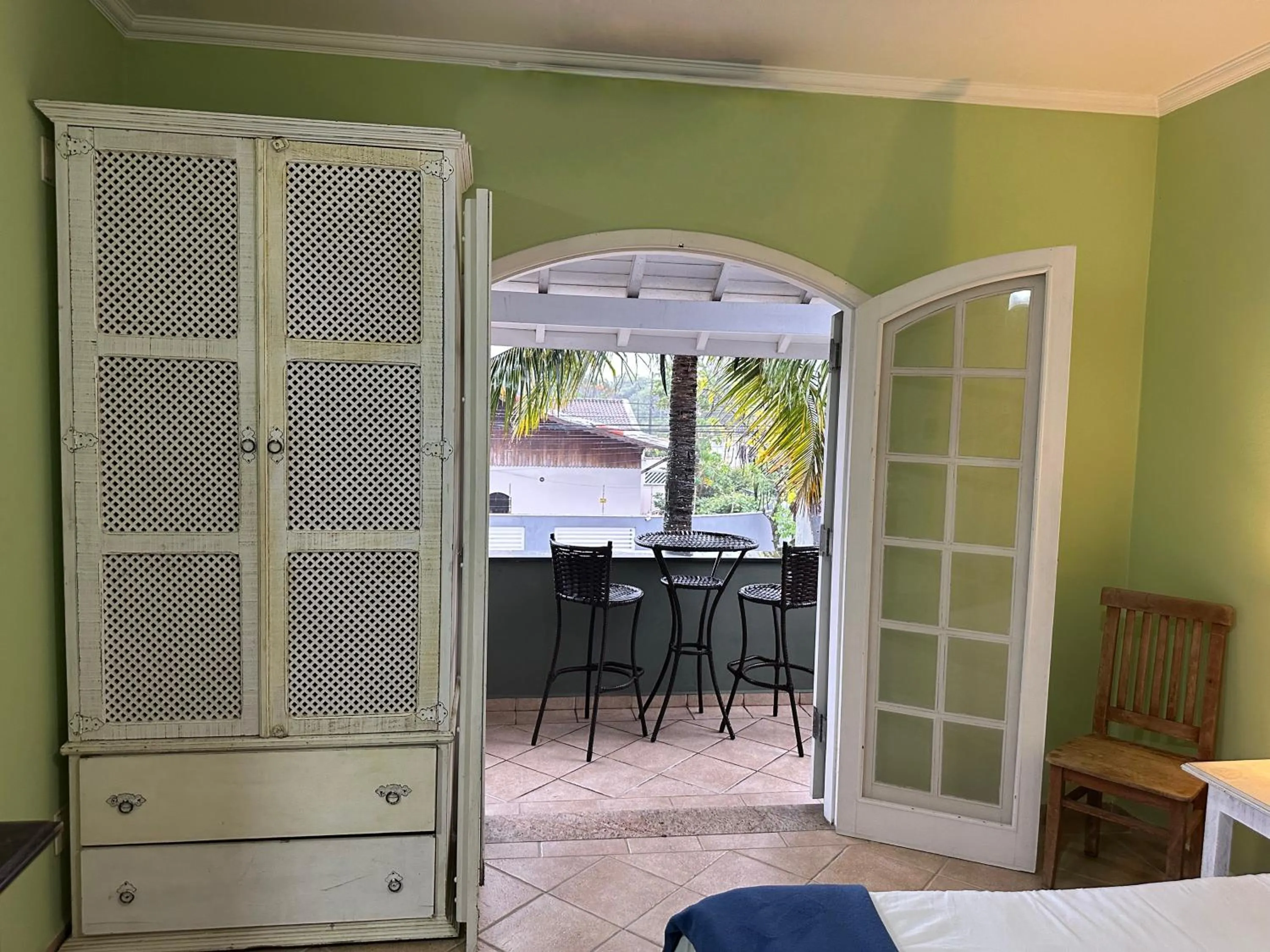 Patio in Surfside Suites