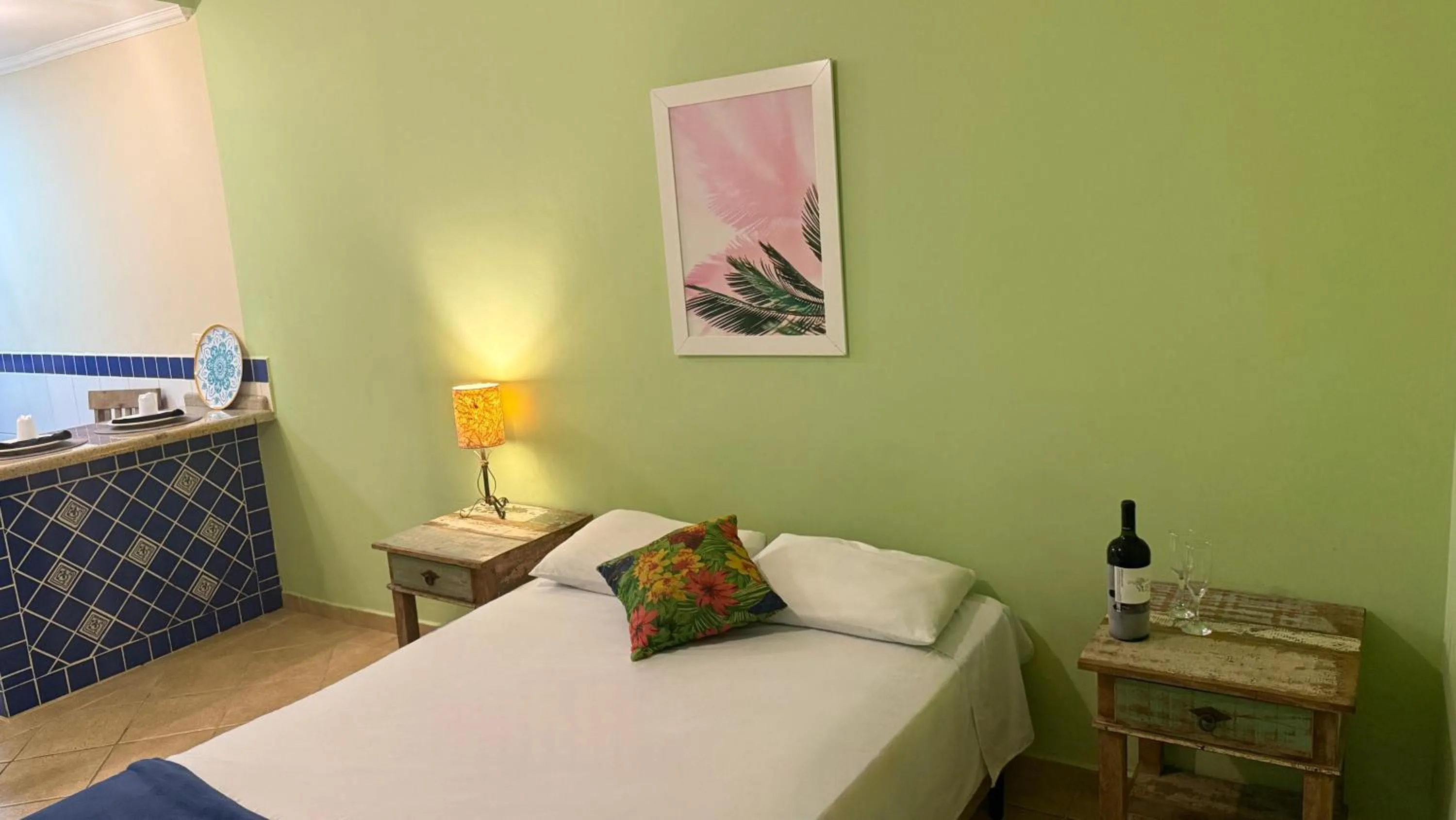 Bed in Surfside Suites