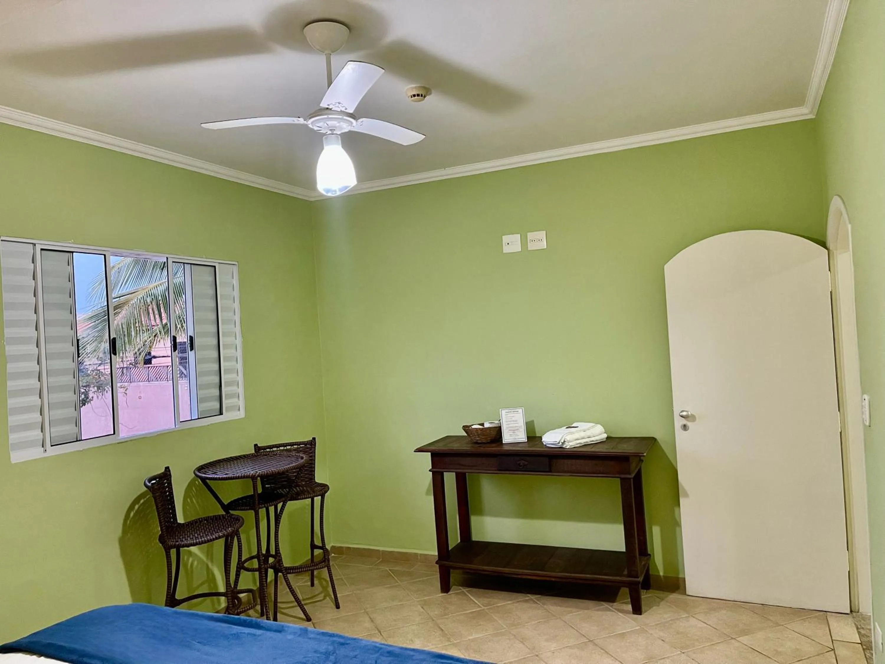 Bed in Surfside Suites