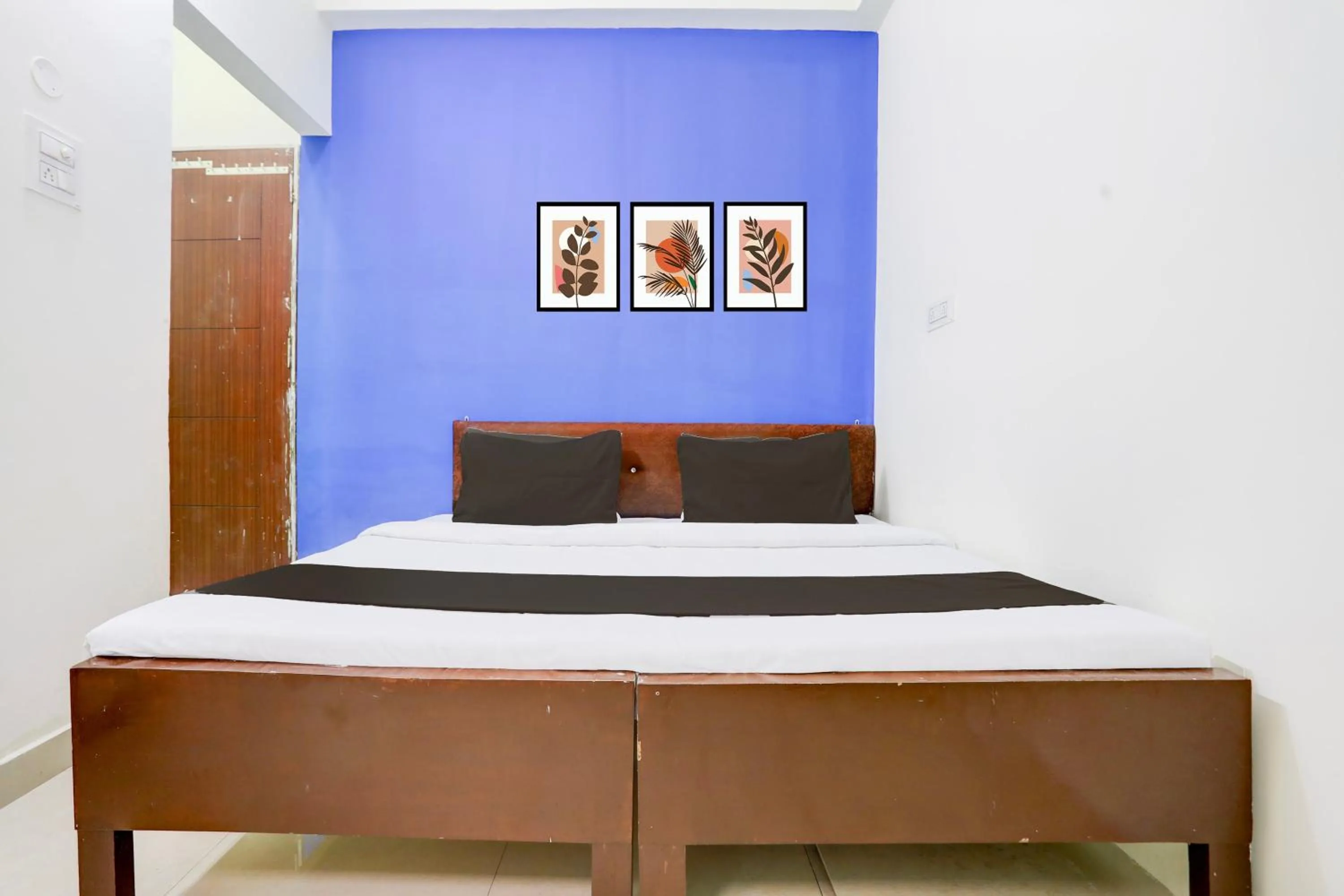 Bedroom in Hotel O Shree Mayaa