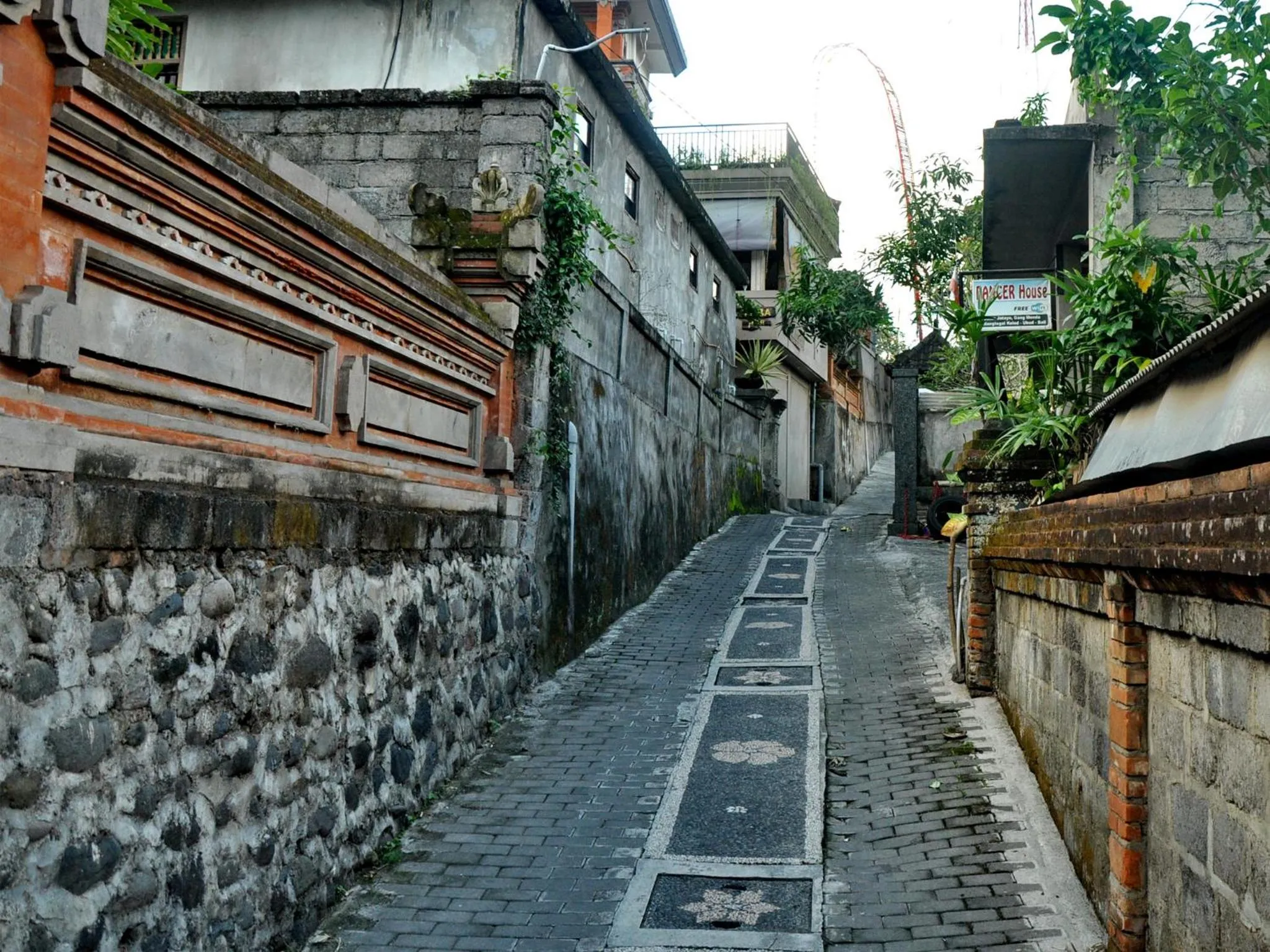 Nearby landmark in Pancer House