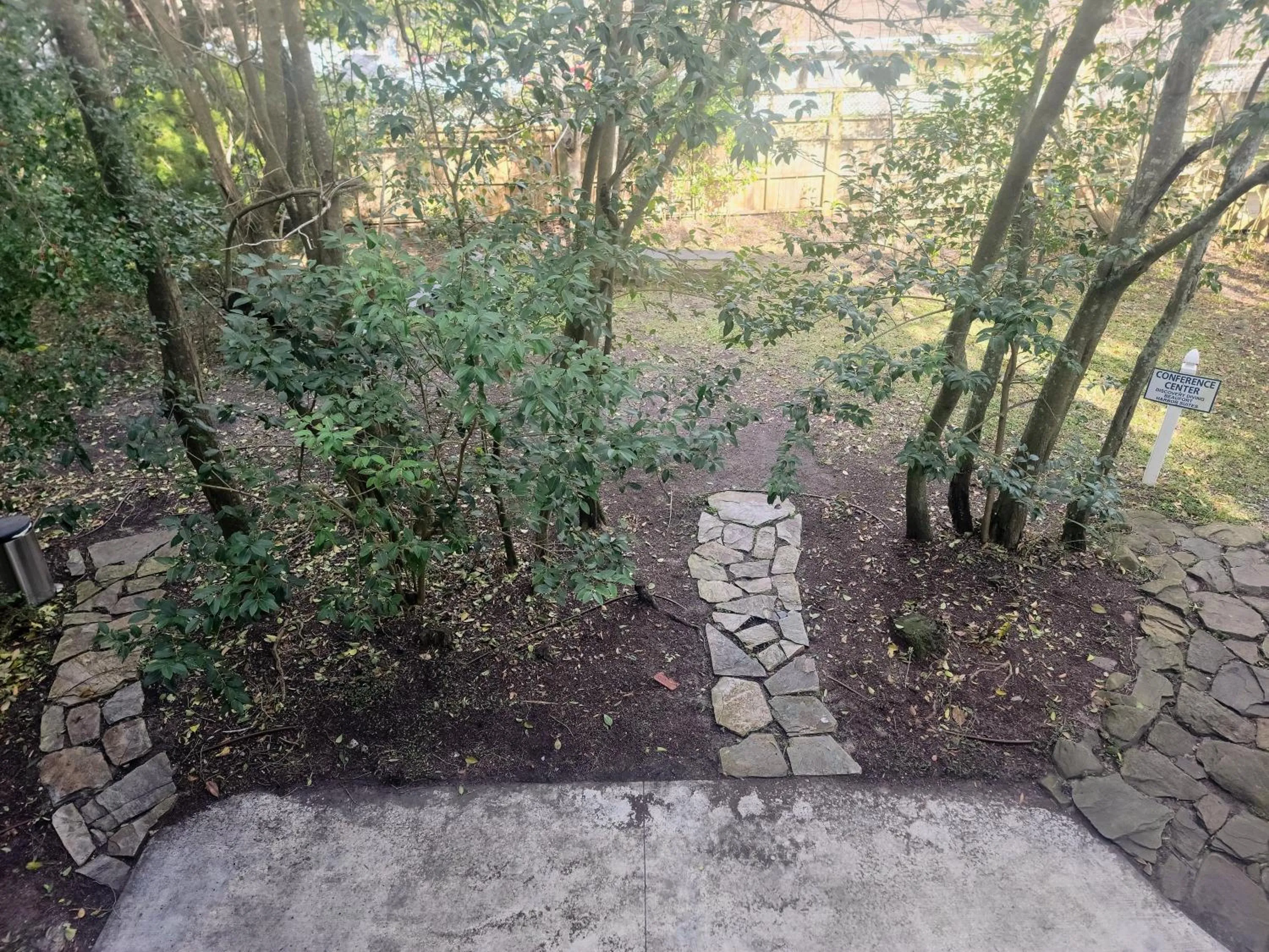 Garden view in Beaufort Harbour Suites and Lodges