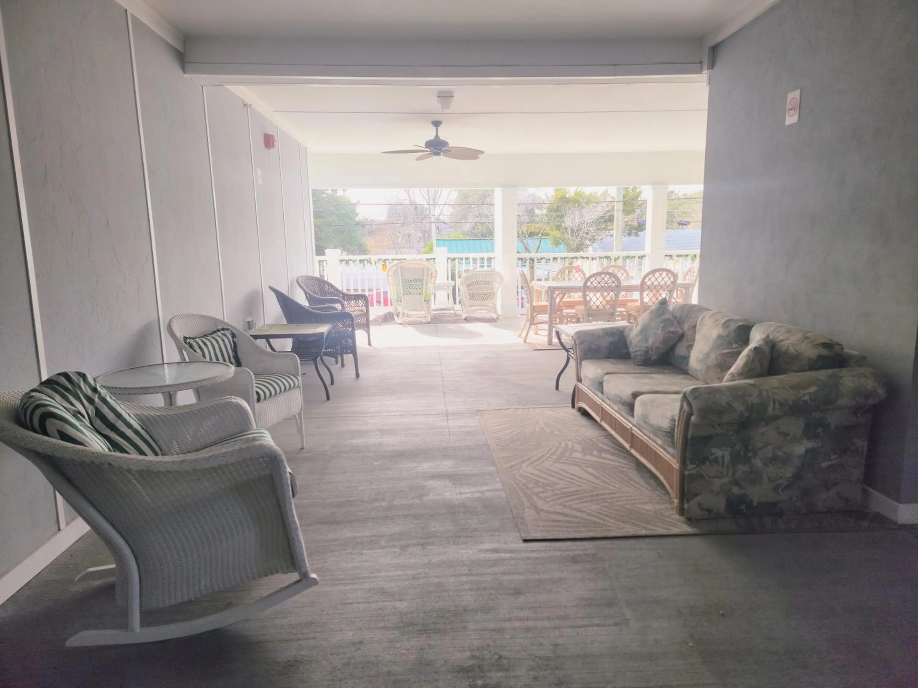 Seating area in Beaufort Harbour Suites and Lodges