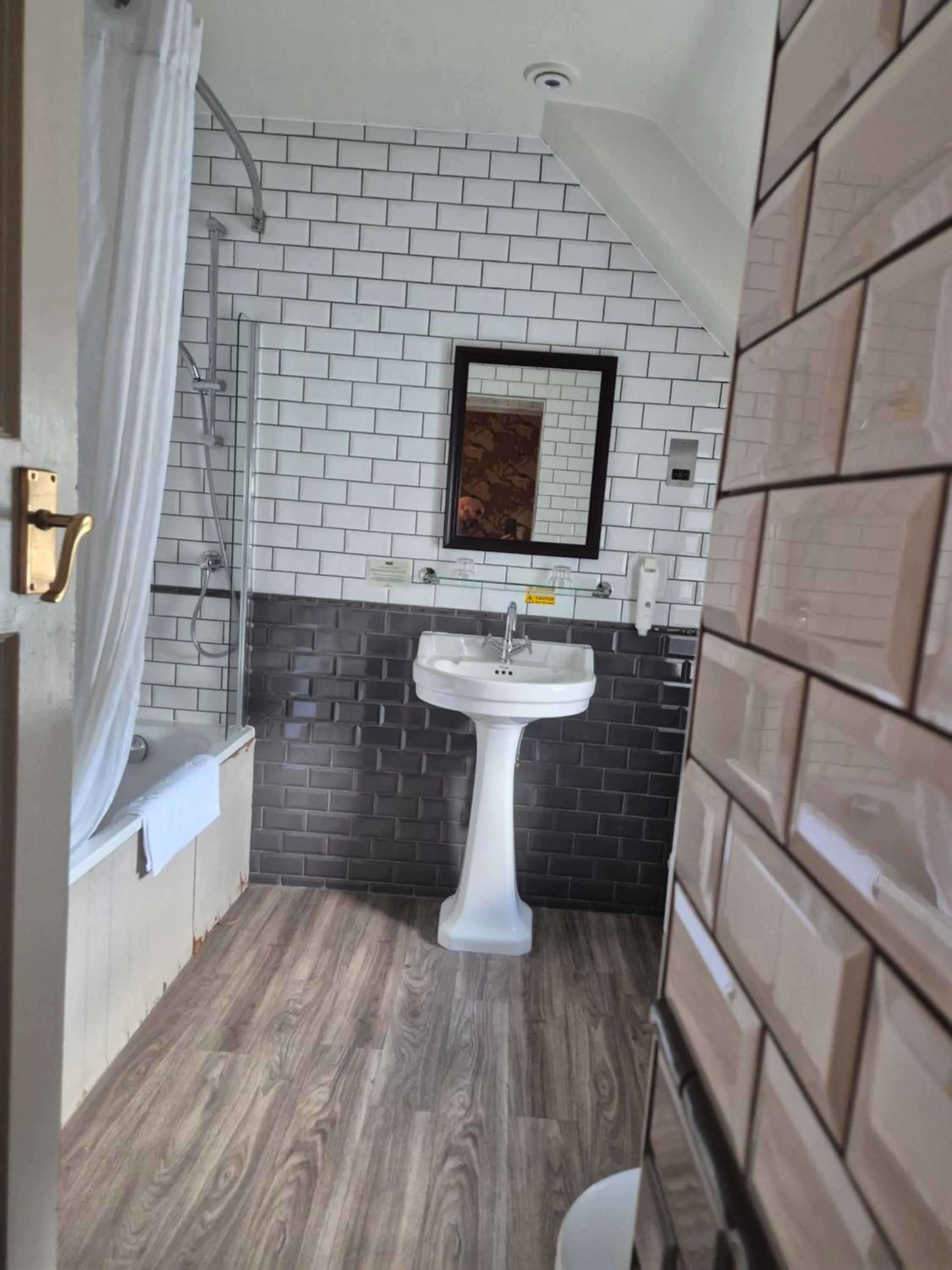 Cross Hands Hotel by Greene King Inns