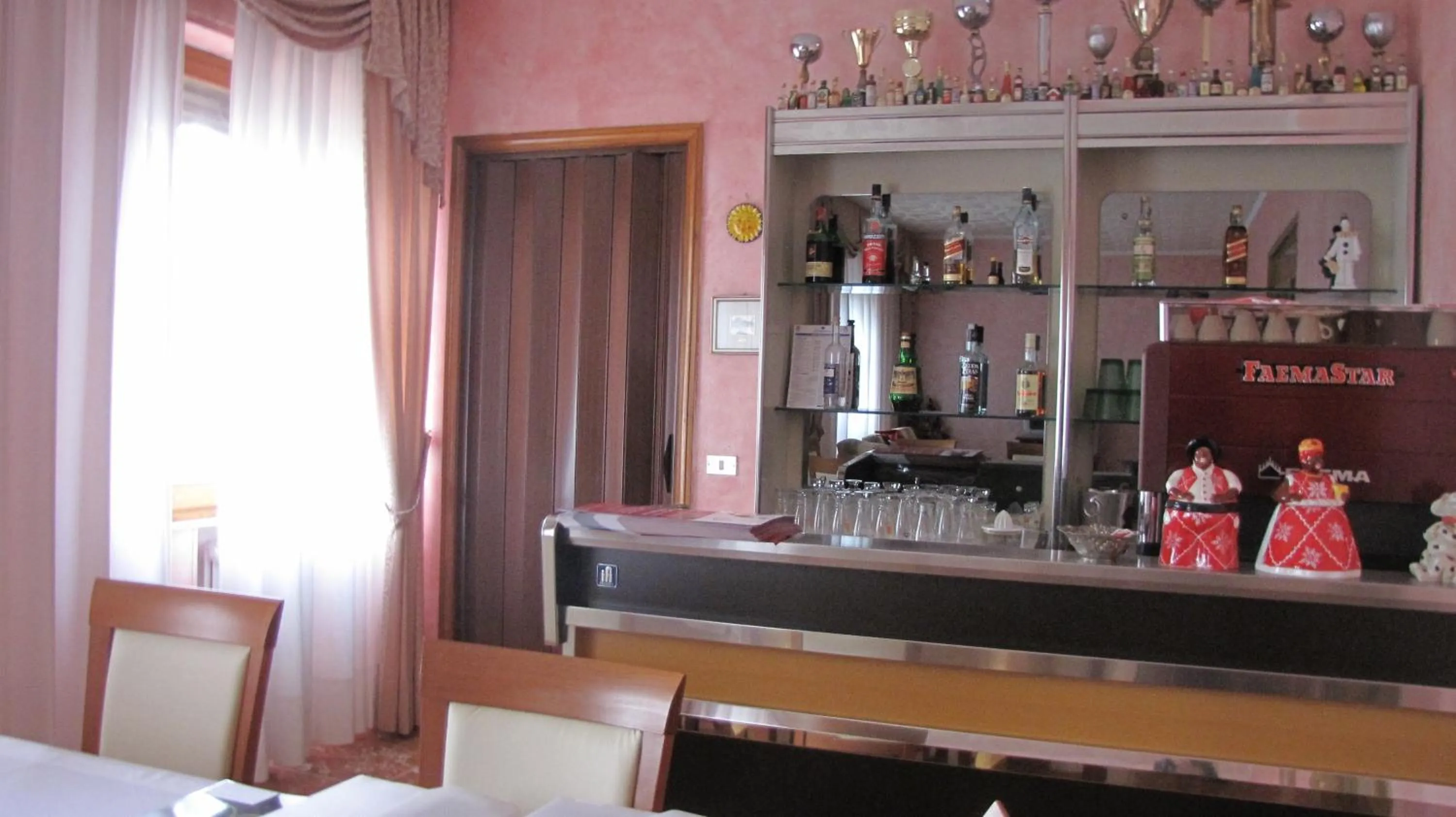 Lounge or bar in Albergo La Primula