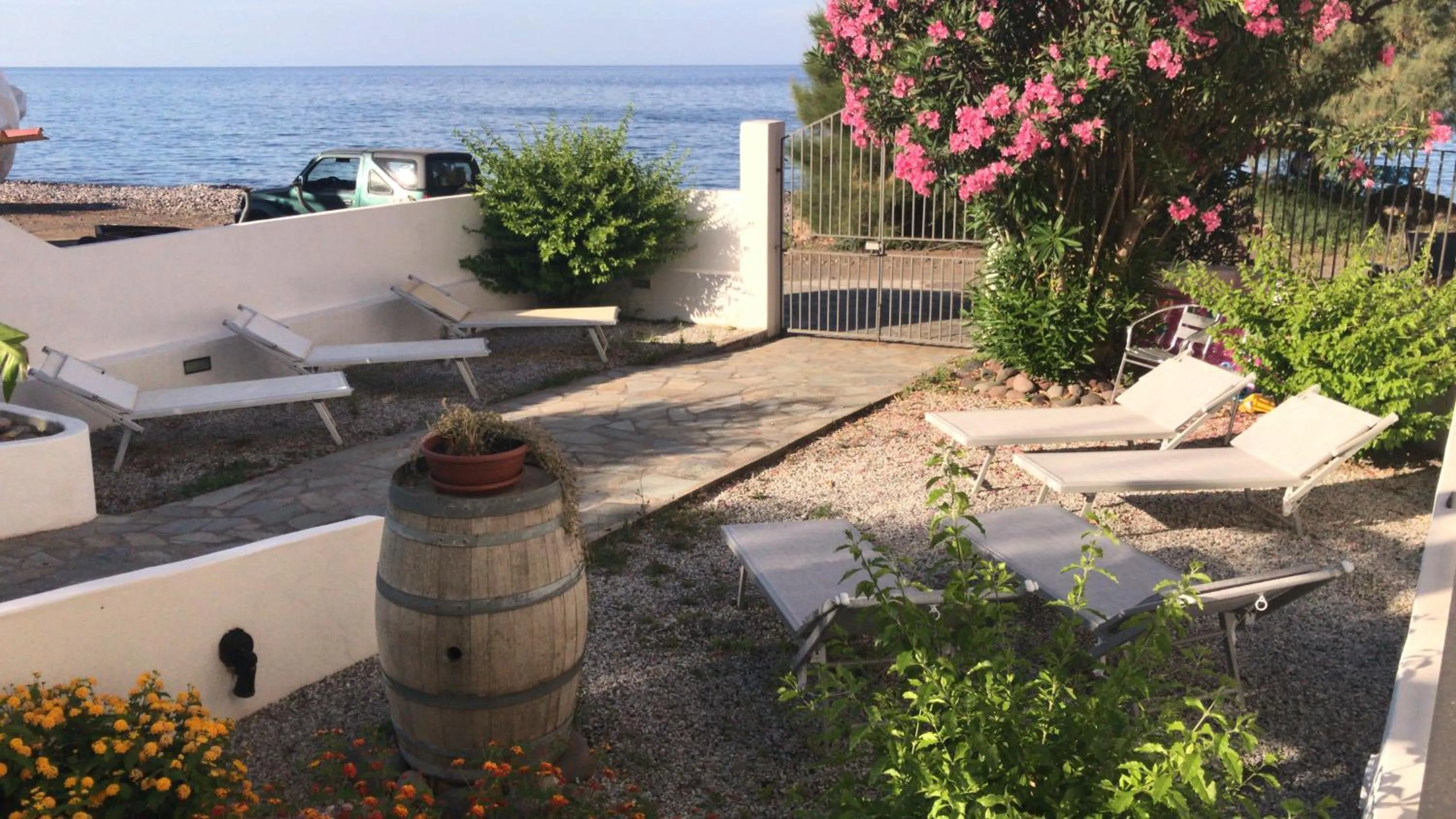 Sea view in B&B La Goletta di Salina