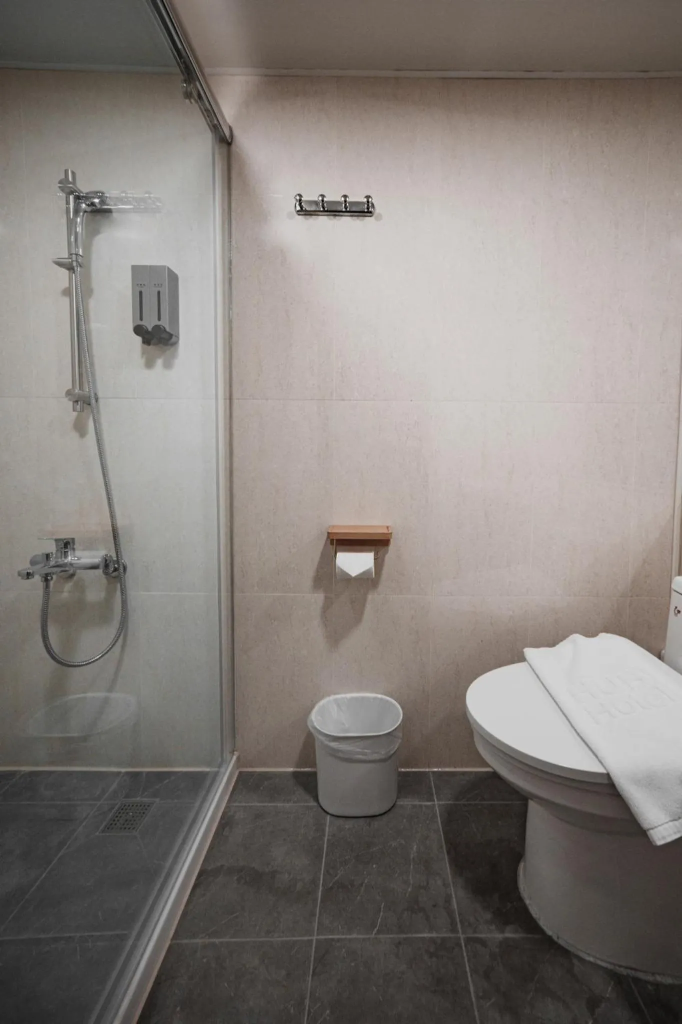 Hub Hotel Kaohsiung Yisin Branch