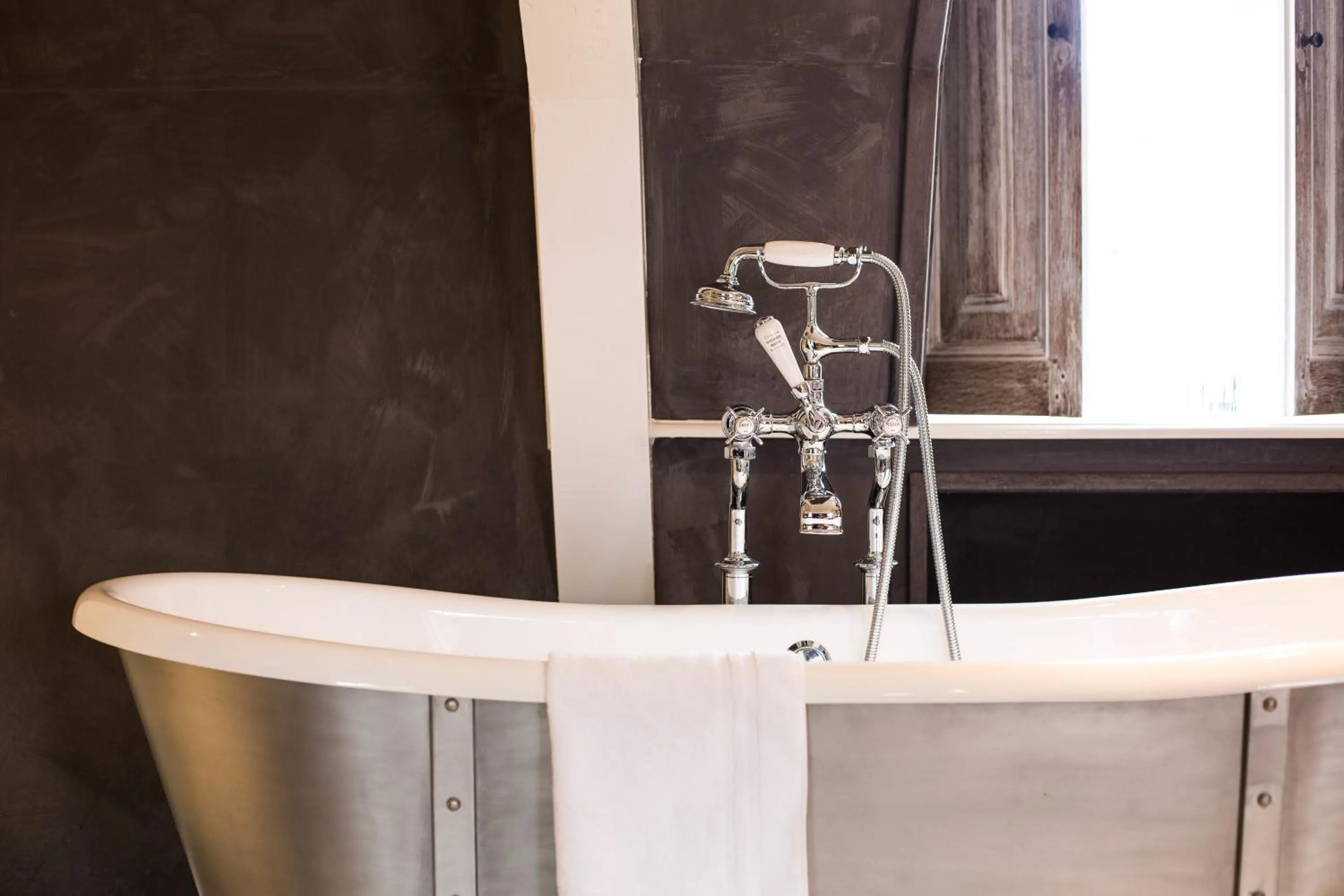 Bathroom in Suitehotel Posthoorn