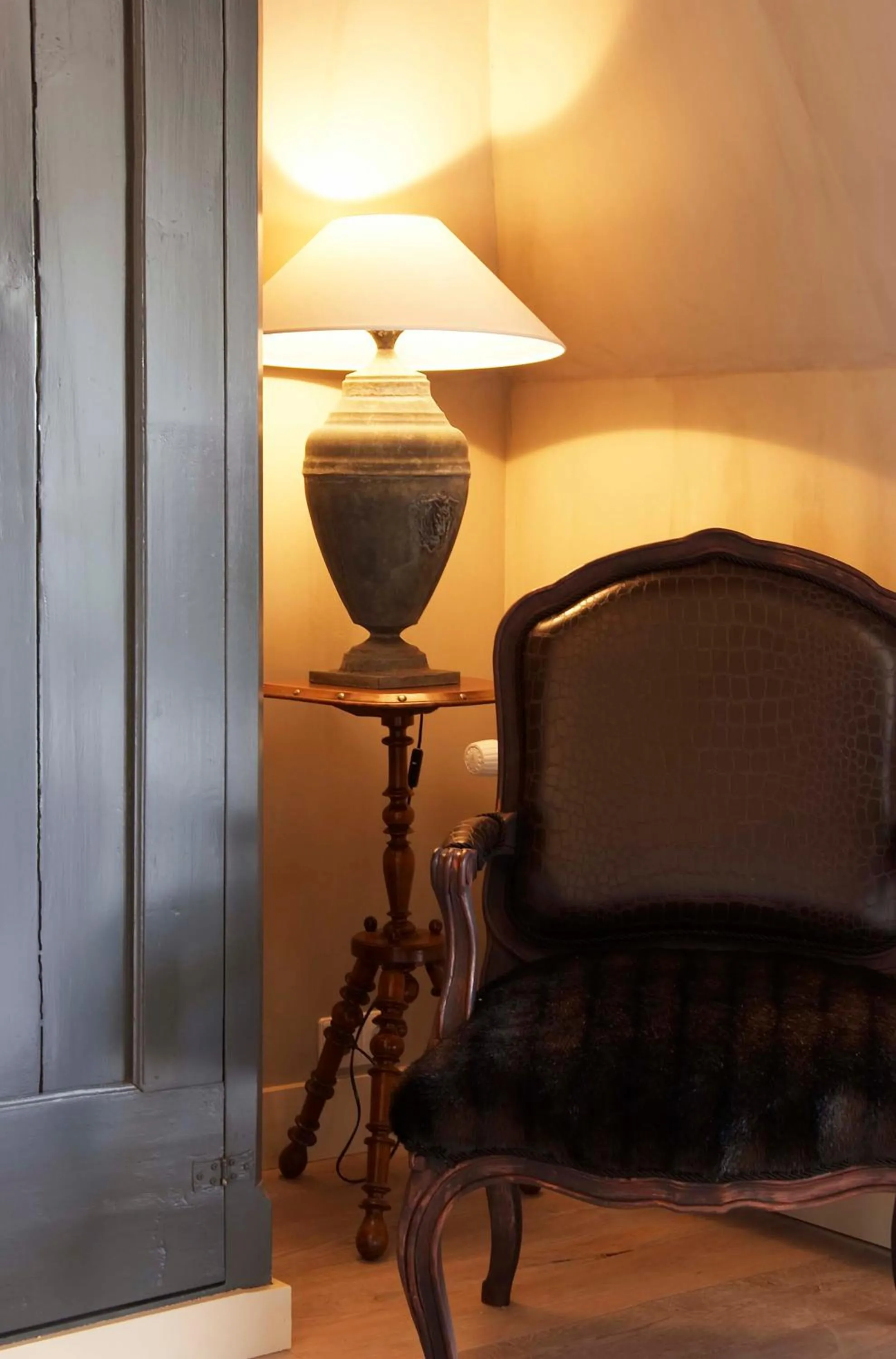 Seating area in Suitehotel Posthoorn