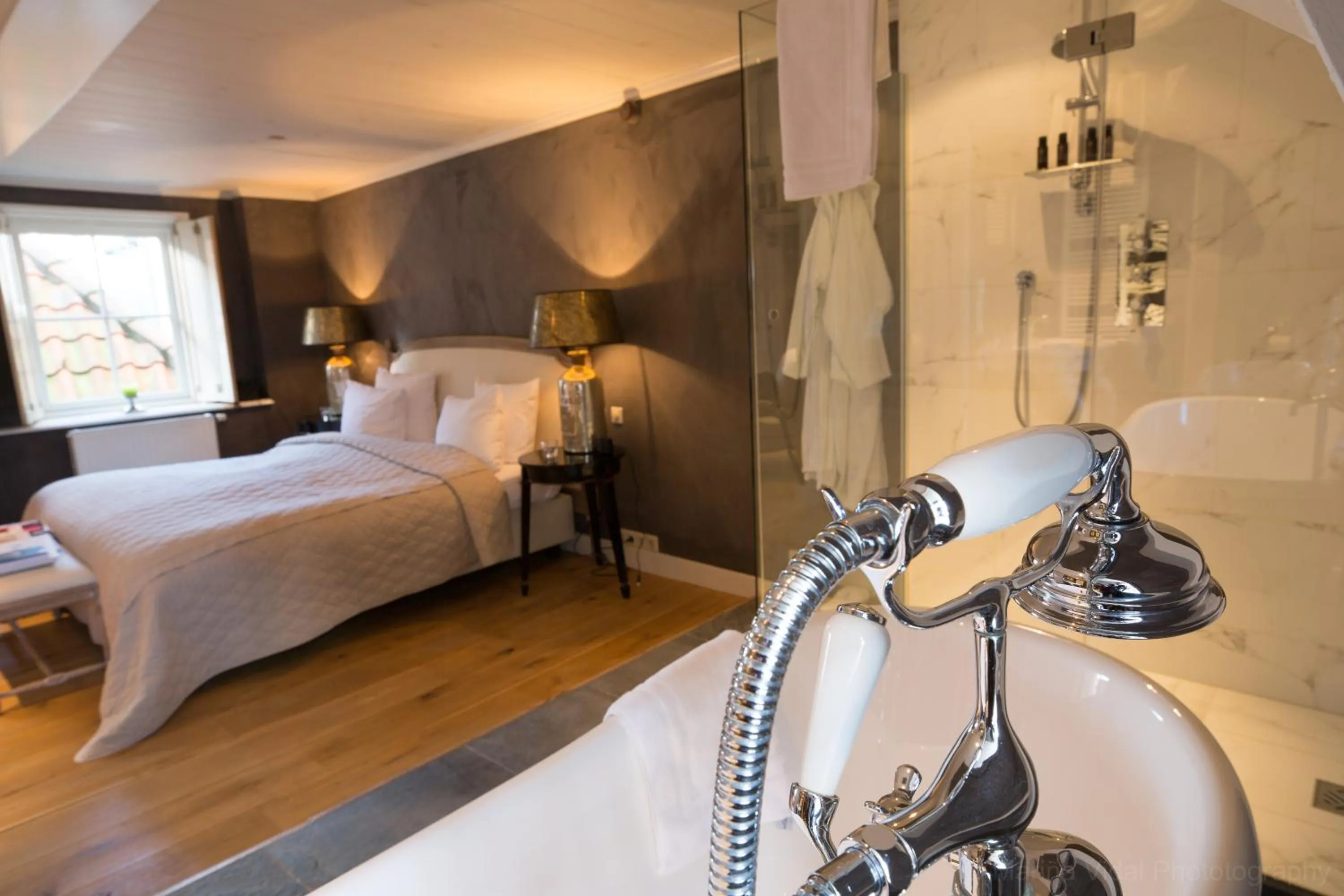 Photo of the whole room, Bed in Suitehotel Posthoorn