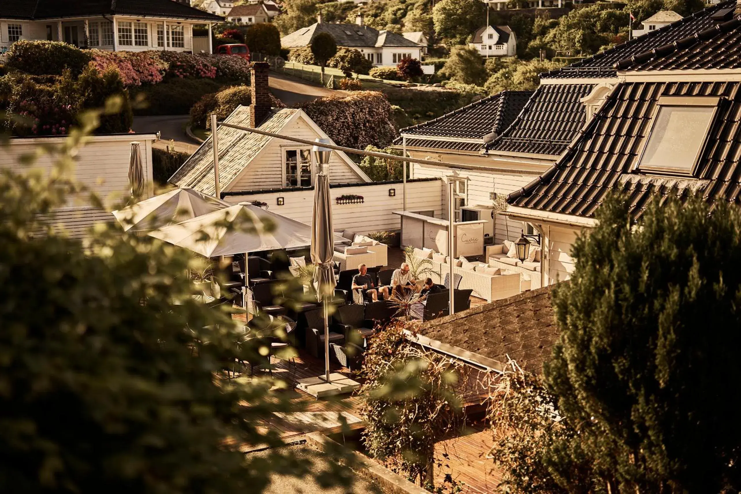 Property building in Bekkjarvik Gjestgiveri Property building in Bekkjarvik Gjestgiveri