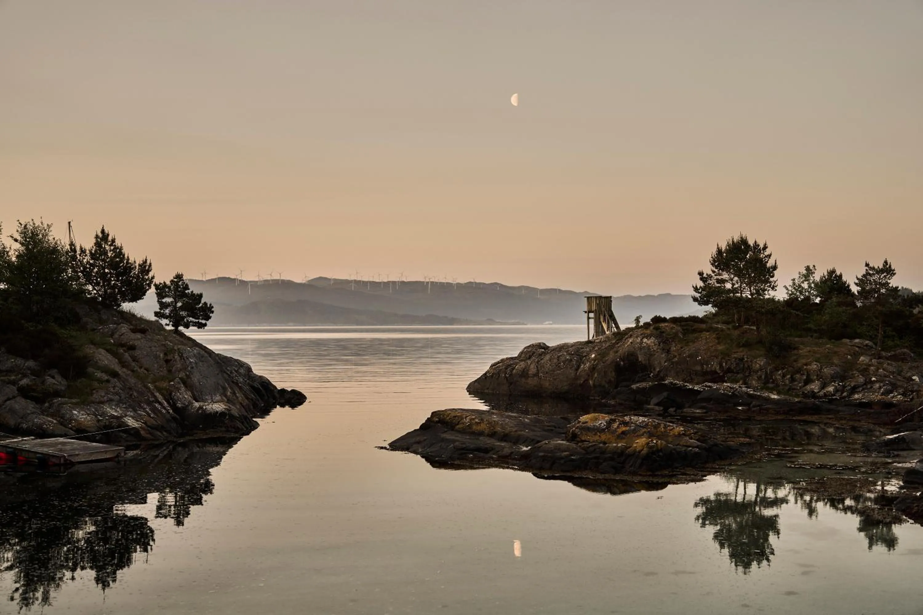Beach in Bekkjarvik Gjestgiveri