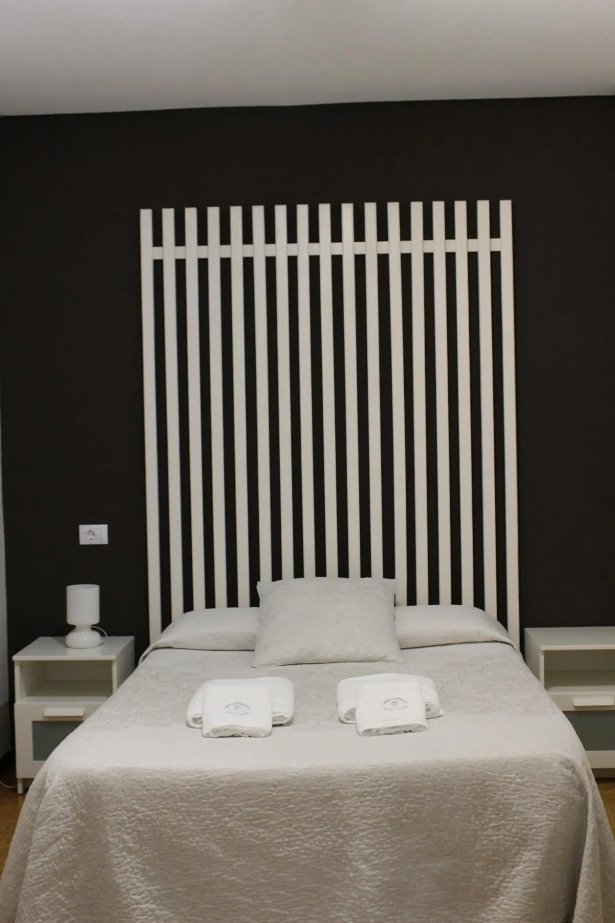 Double Room with Private Bathroom in Pensión NAVIA A Pontenova Double Room with Private Bathroom in Pensión NAVIA A Pontenova