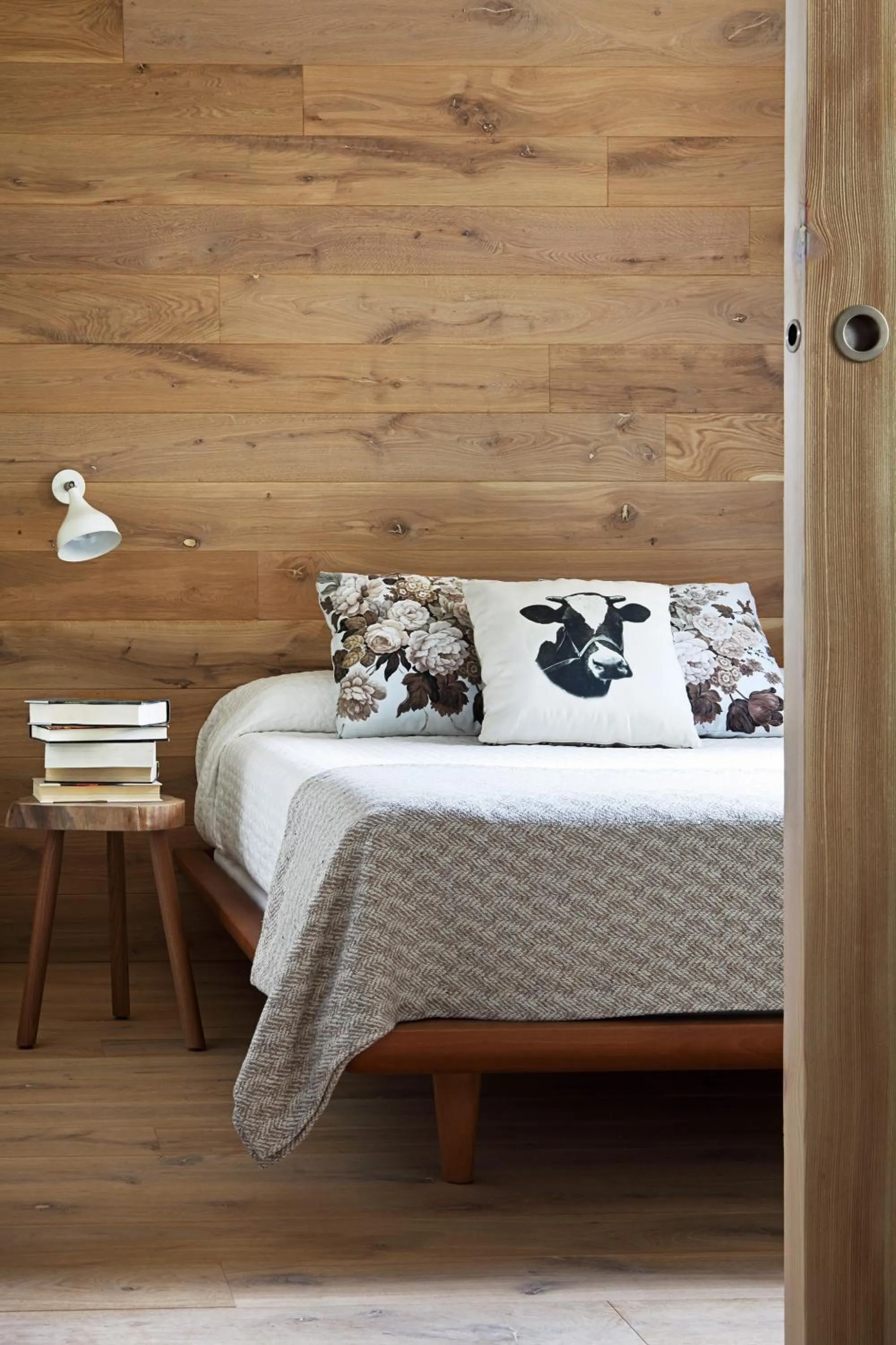 Bedroom, Bed in Artesa Suites & Spa