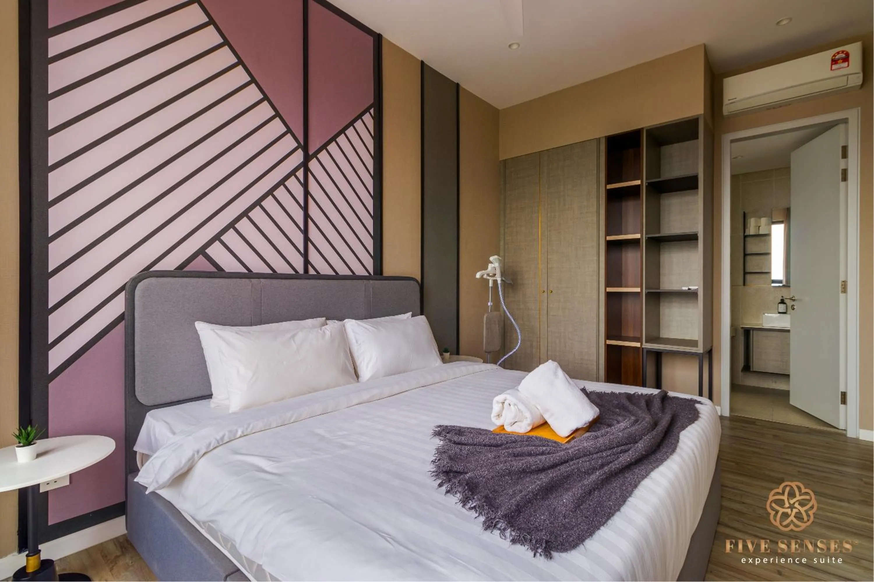 Bed in Millerz Square Signature Suites, Kuala Lumpur