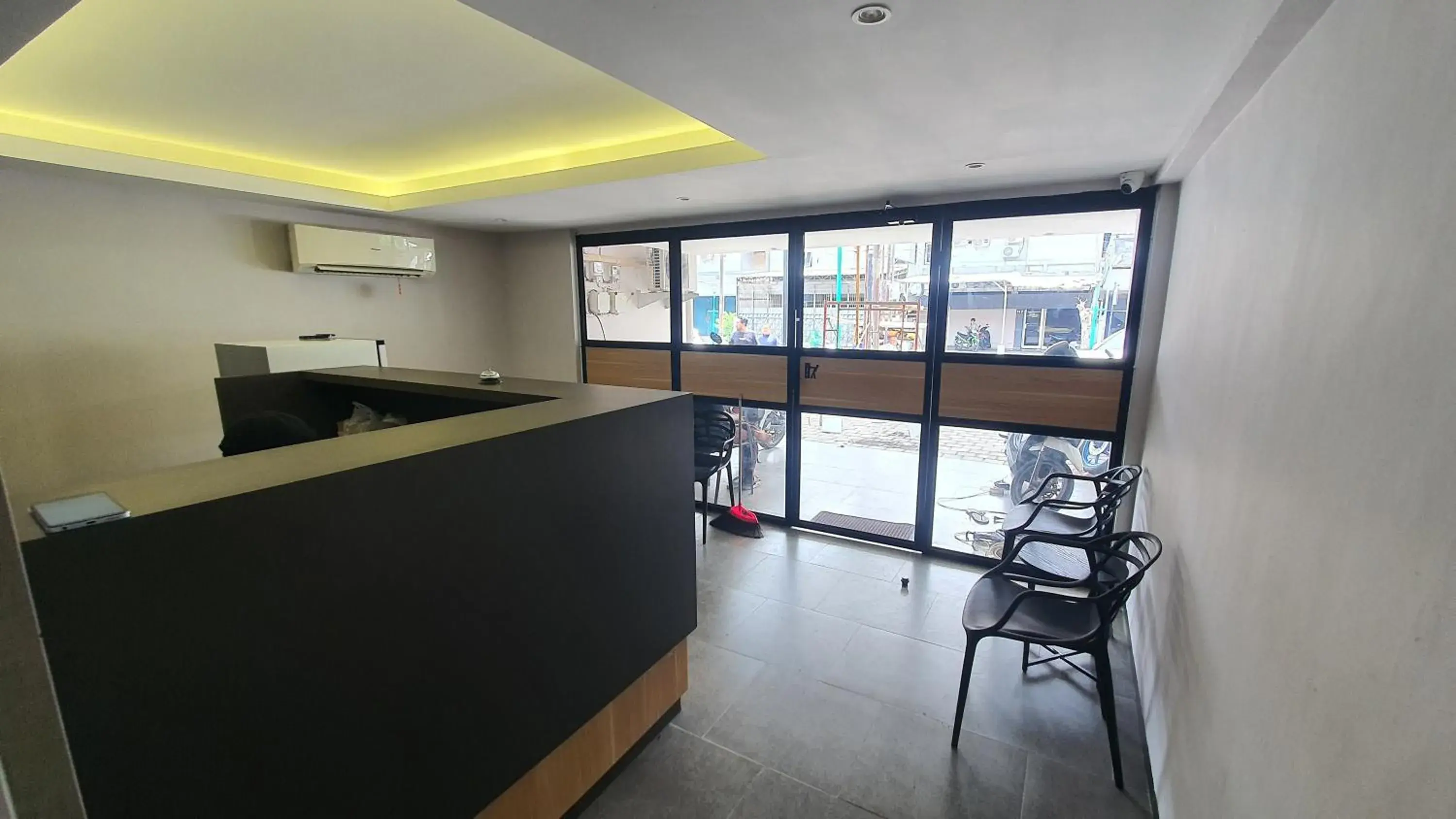 Lobby or reception in Check Inn Permata Hijau Lobby or reception in Check Inn Permata Hijau