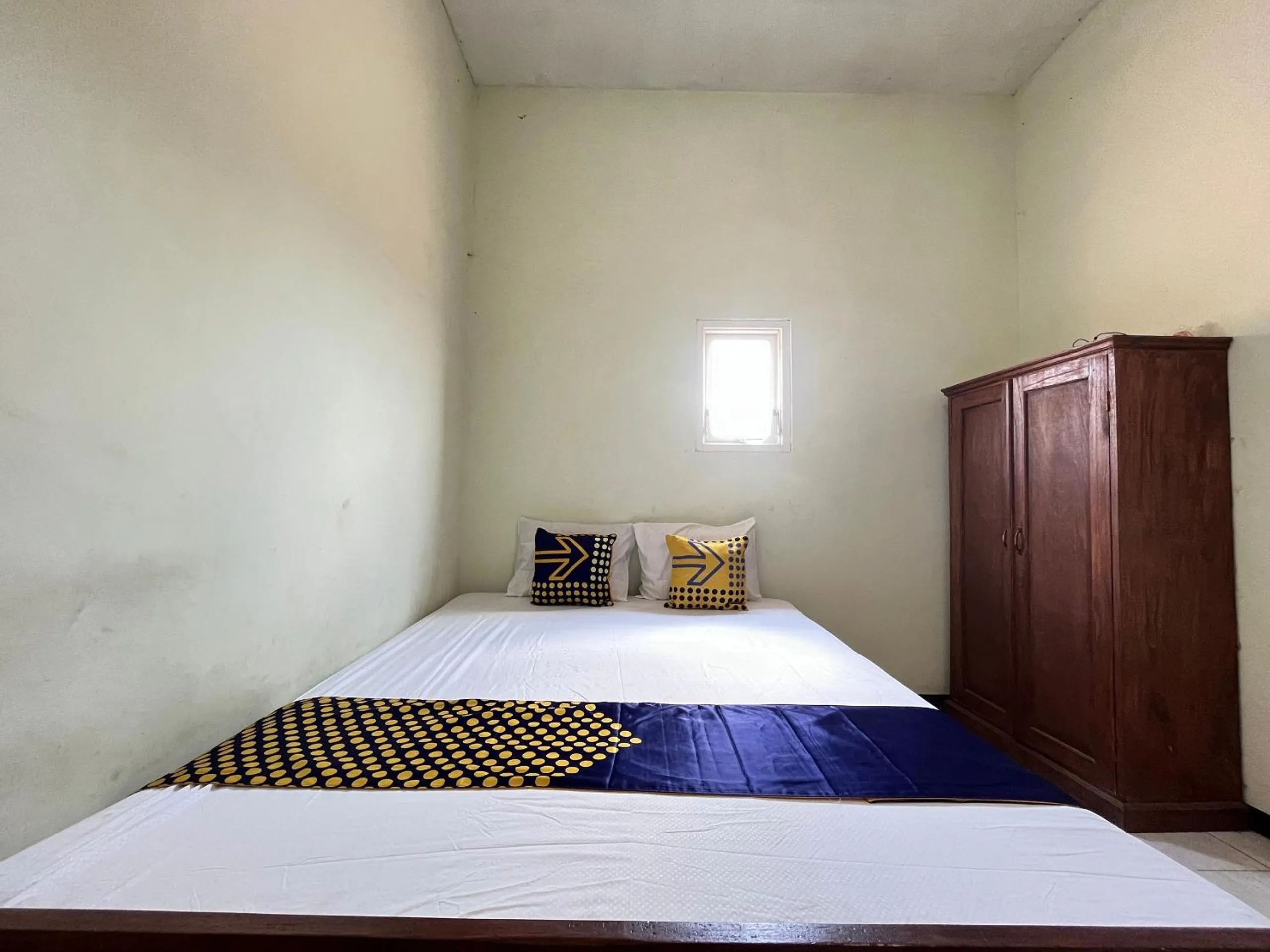 Bedroom, Bed in Hotel O Kost Berkah Near Kebun Teh Wonosari