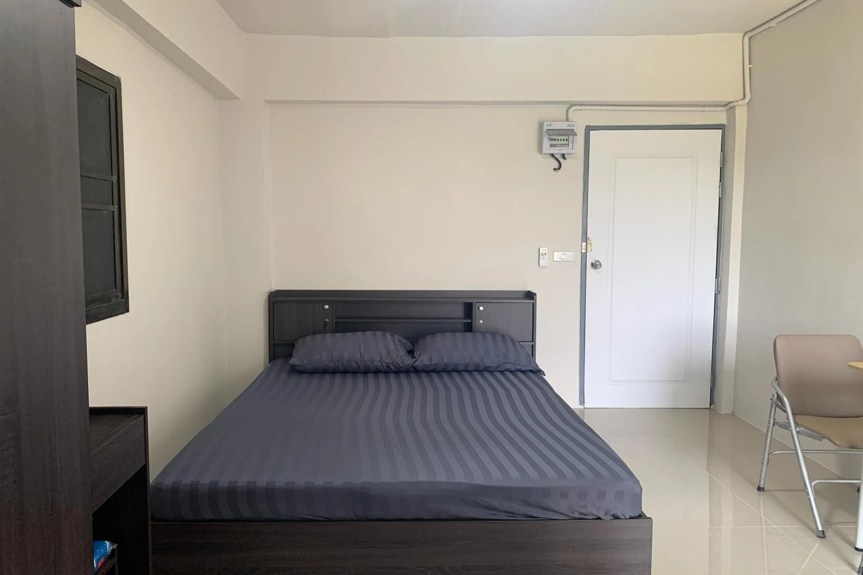 Bed in Na Nont Place