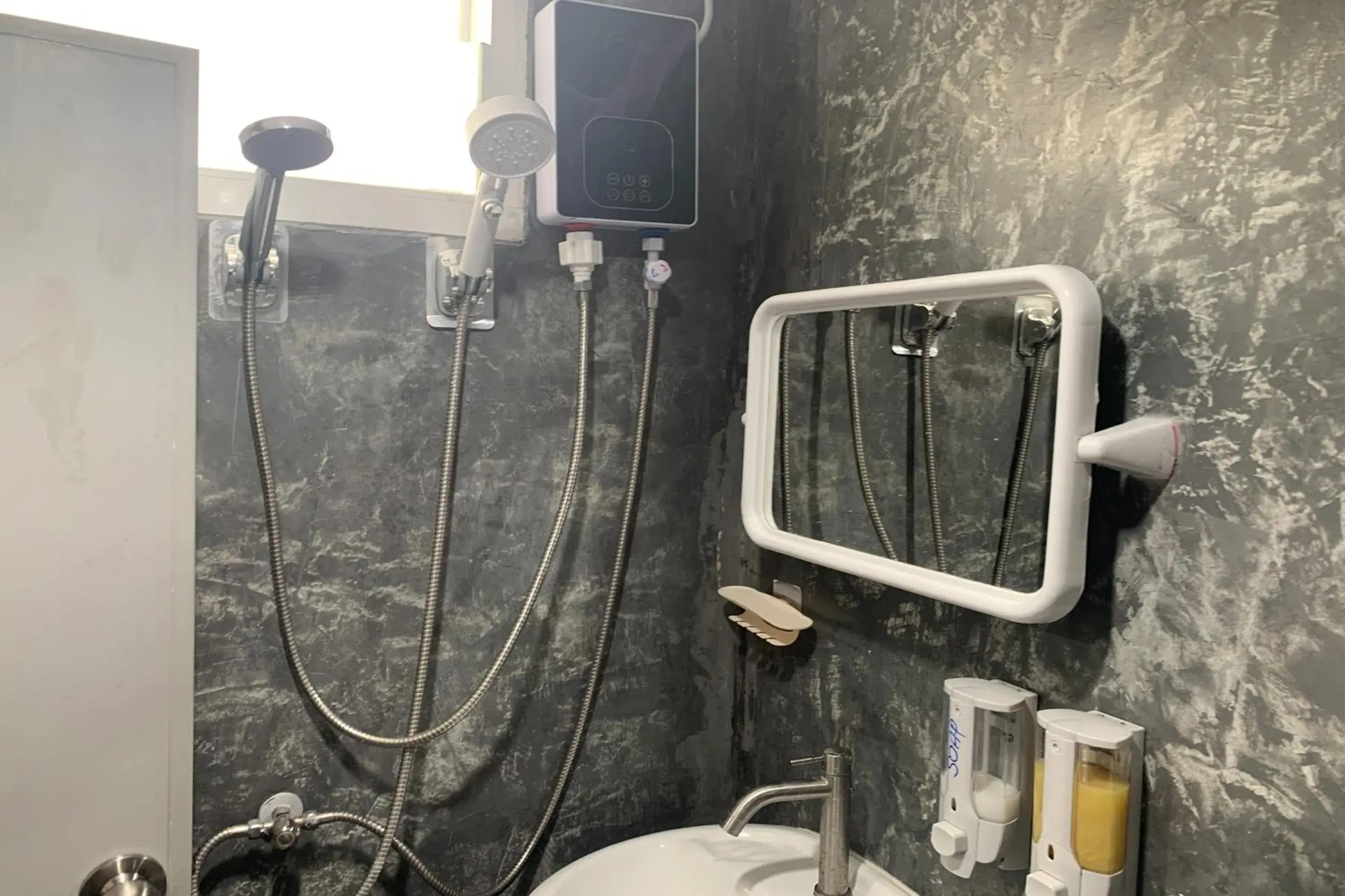 Shower in Na Nont Place Shower in Na Nont Place