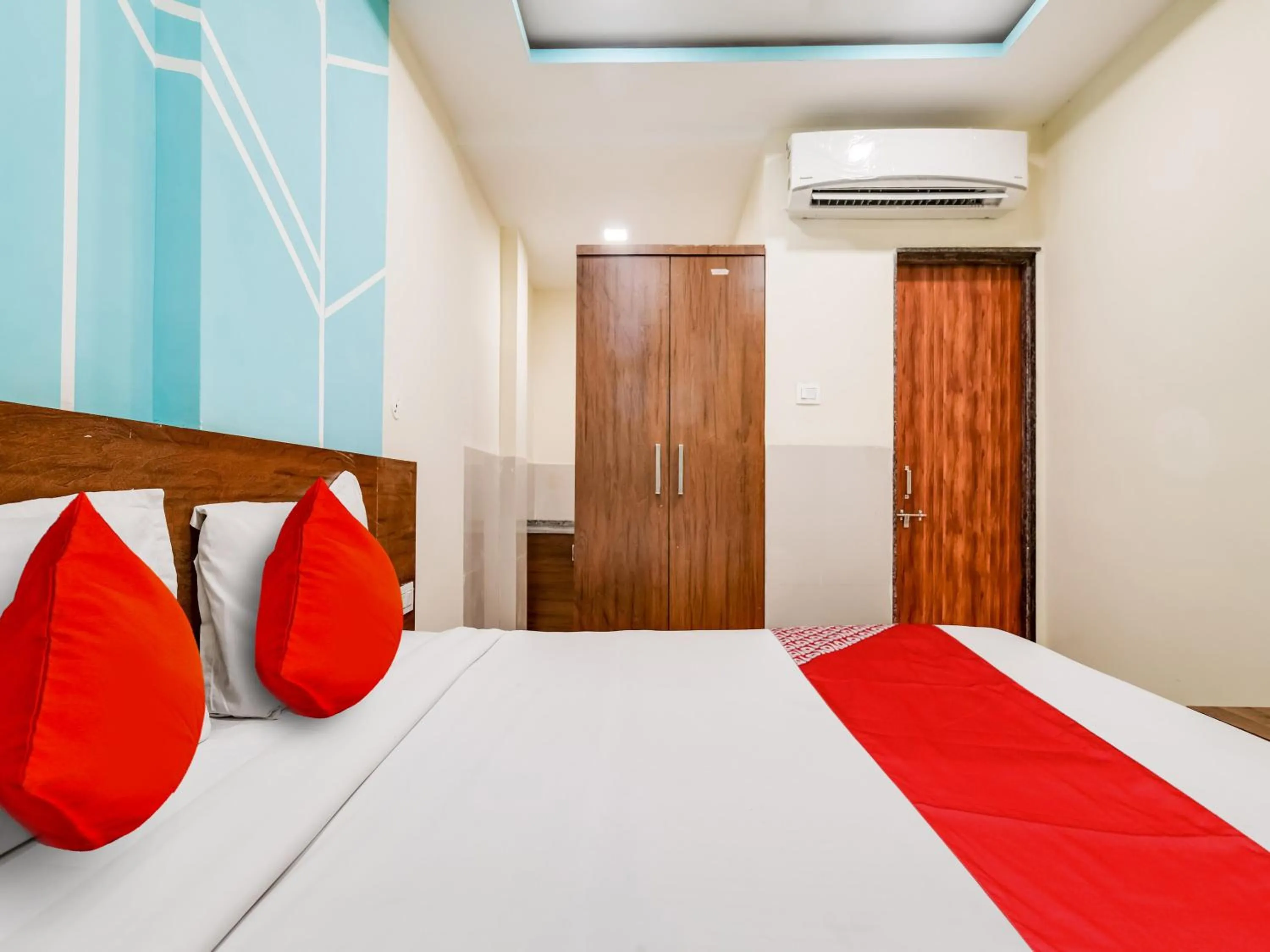 Bedroom, Bed in Hotel Shyam Villa