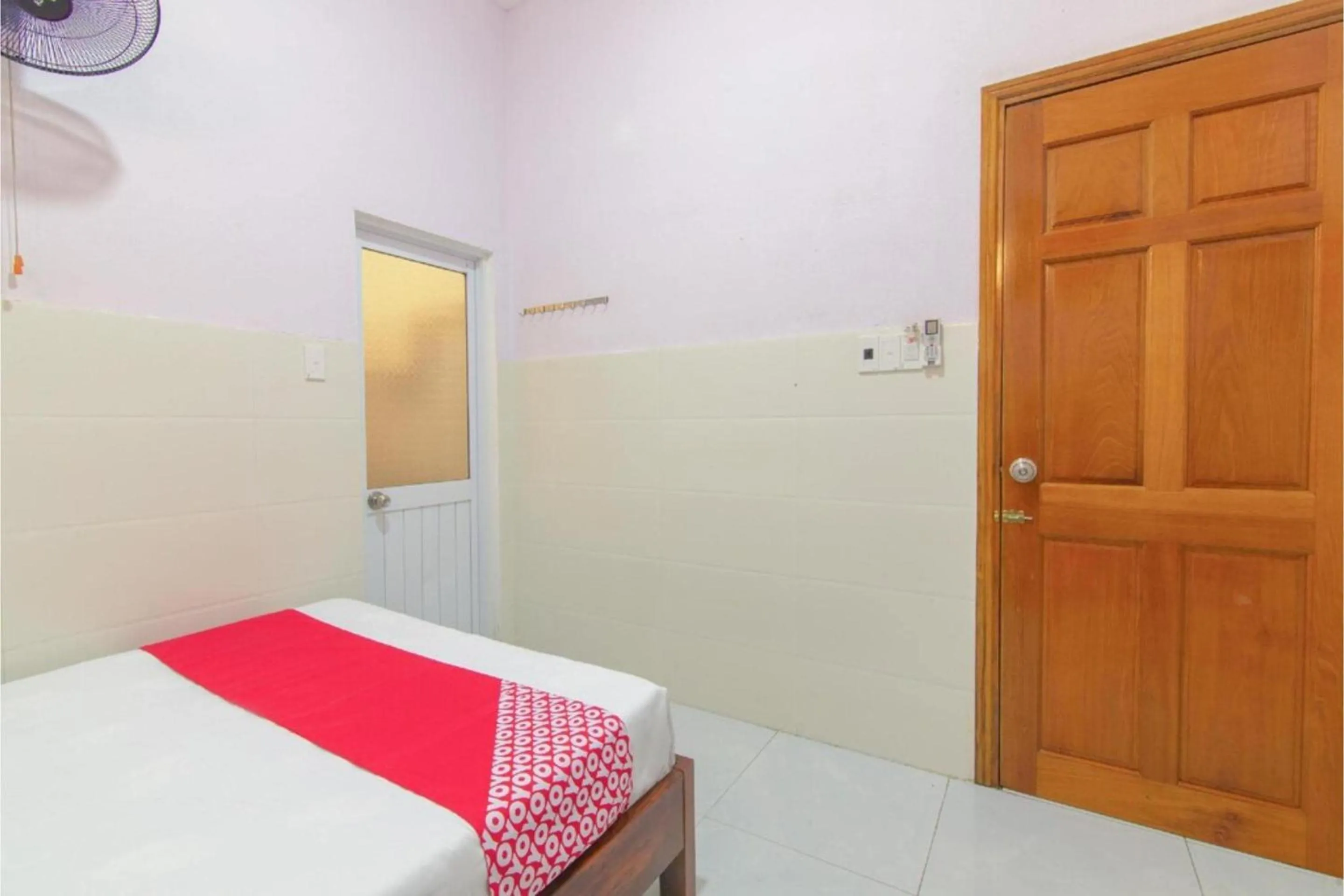 Bedroom, Bed in OYO 868 Viet Anh Motel