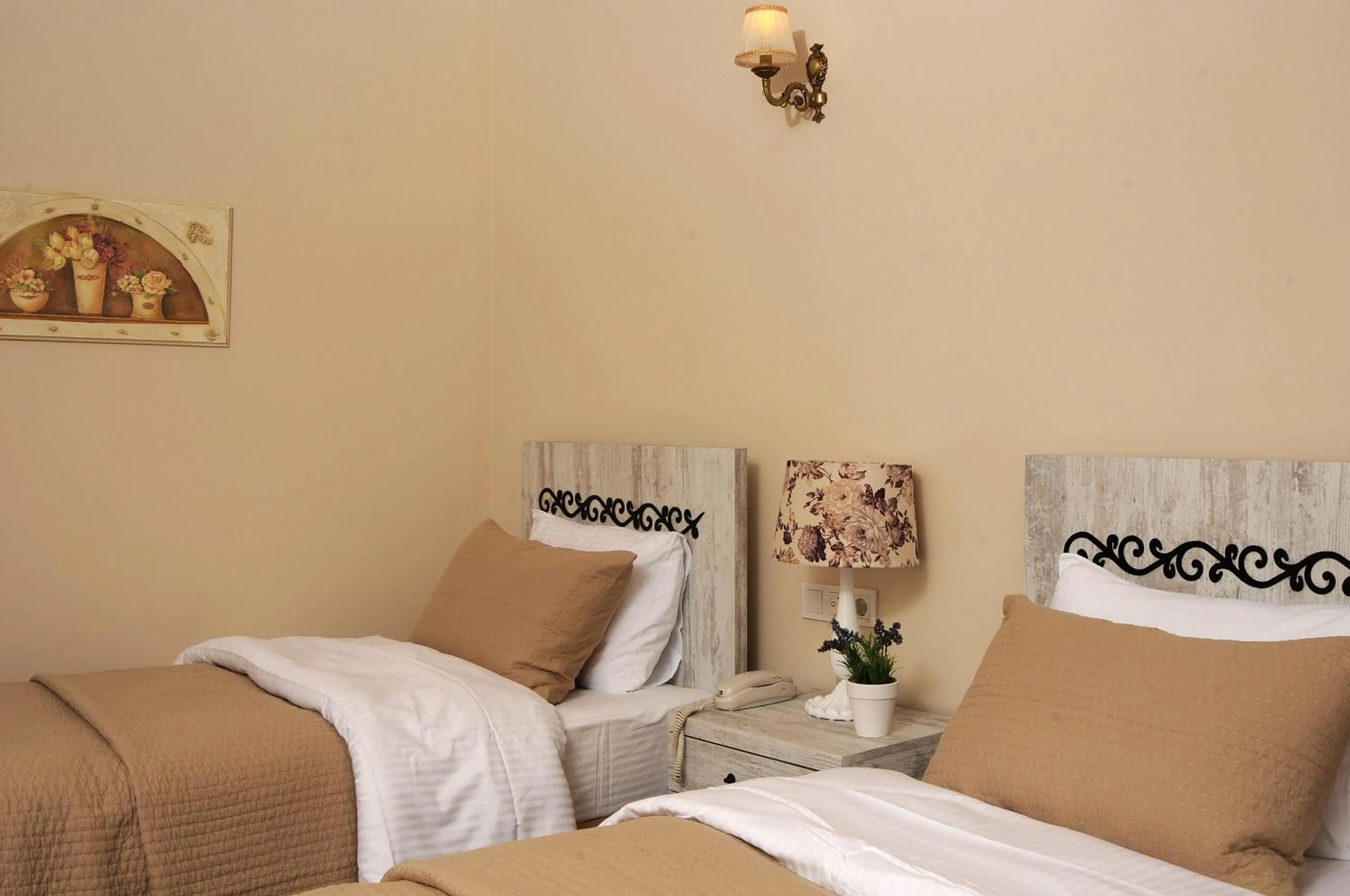 Photo of the whole room, Bed in Edahan Hotel