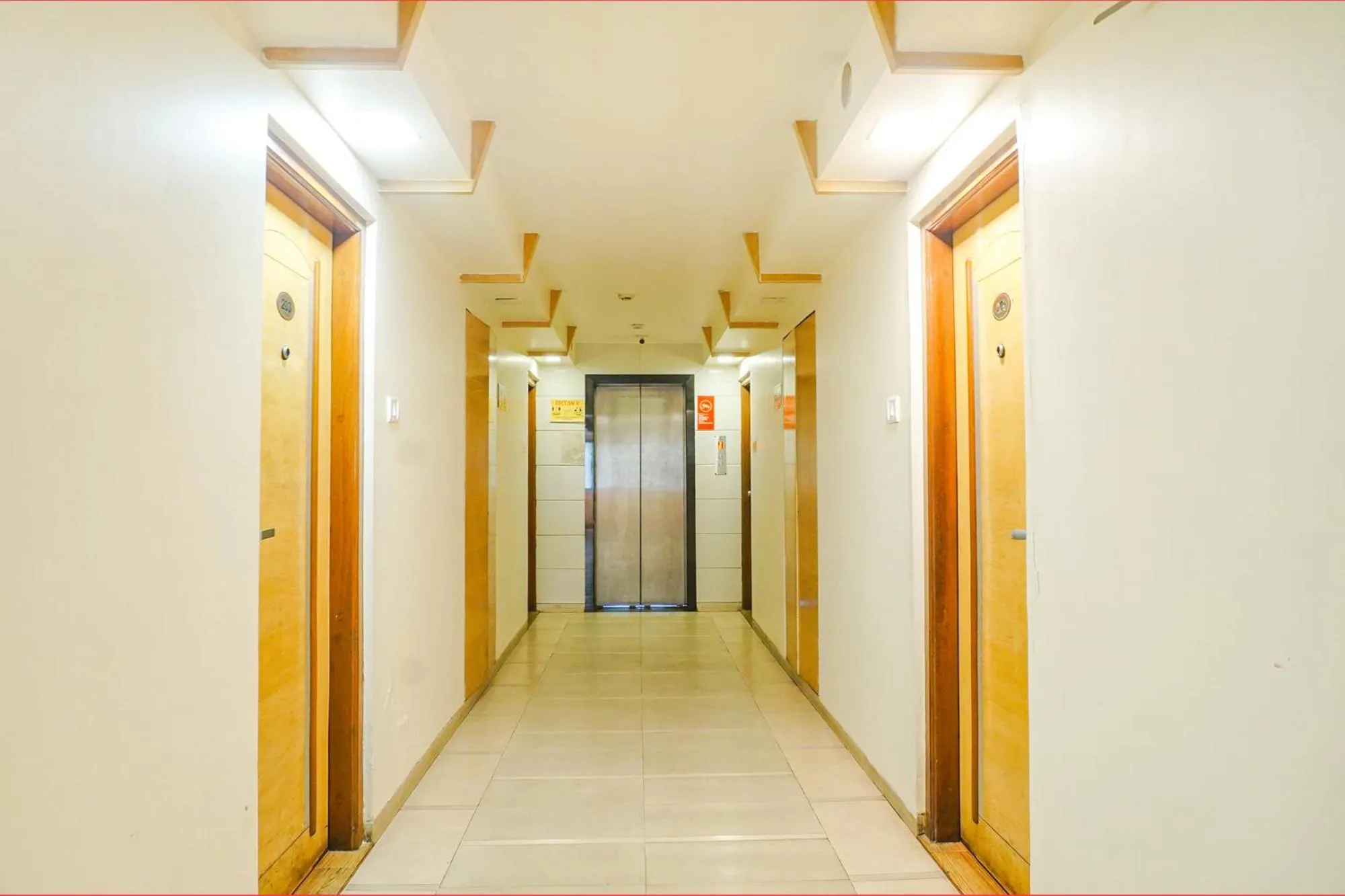 Lobby or reception in FabHotel Prime Deccan 8 - Nr Law college