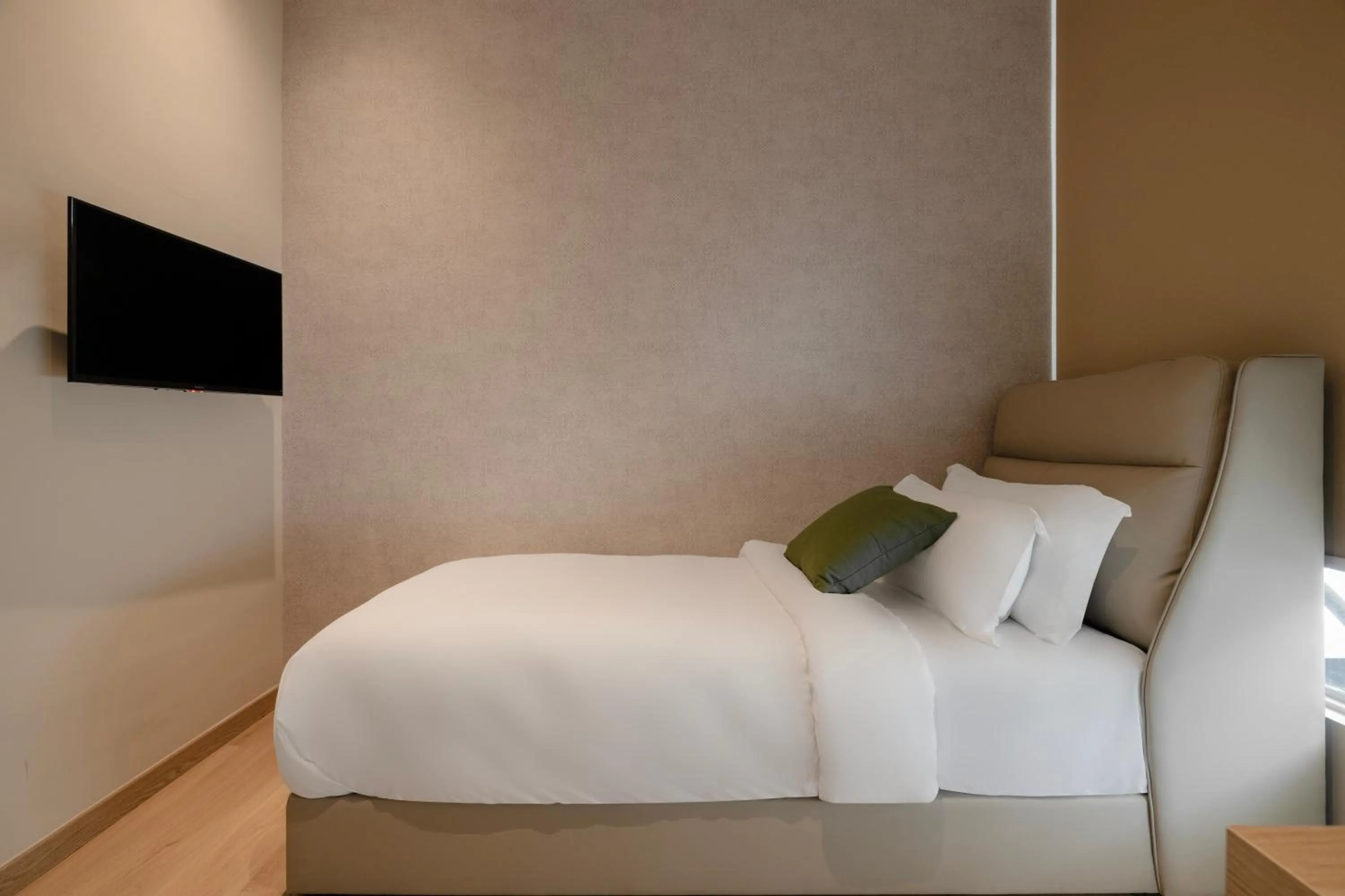 Bedroom, Bed in La Vie Hotel Juru