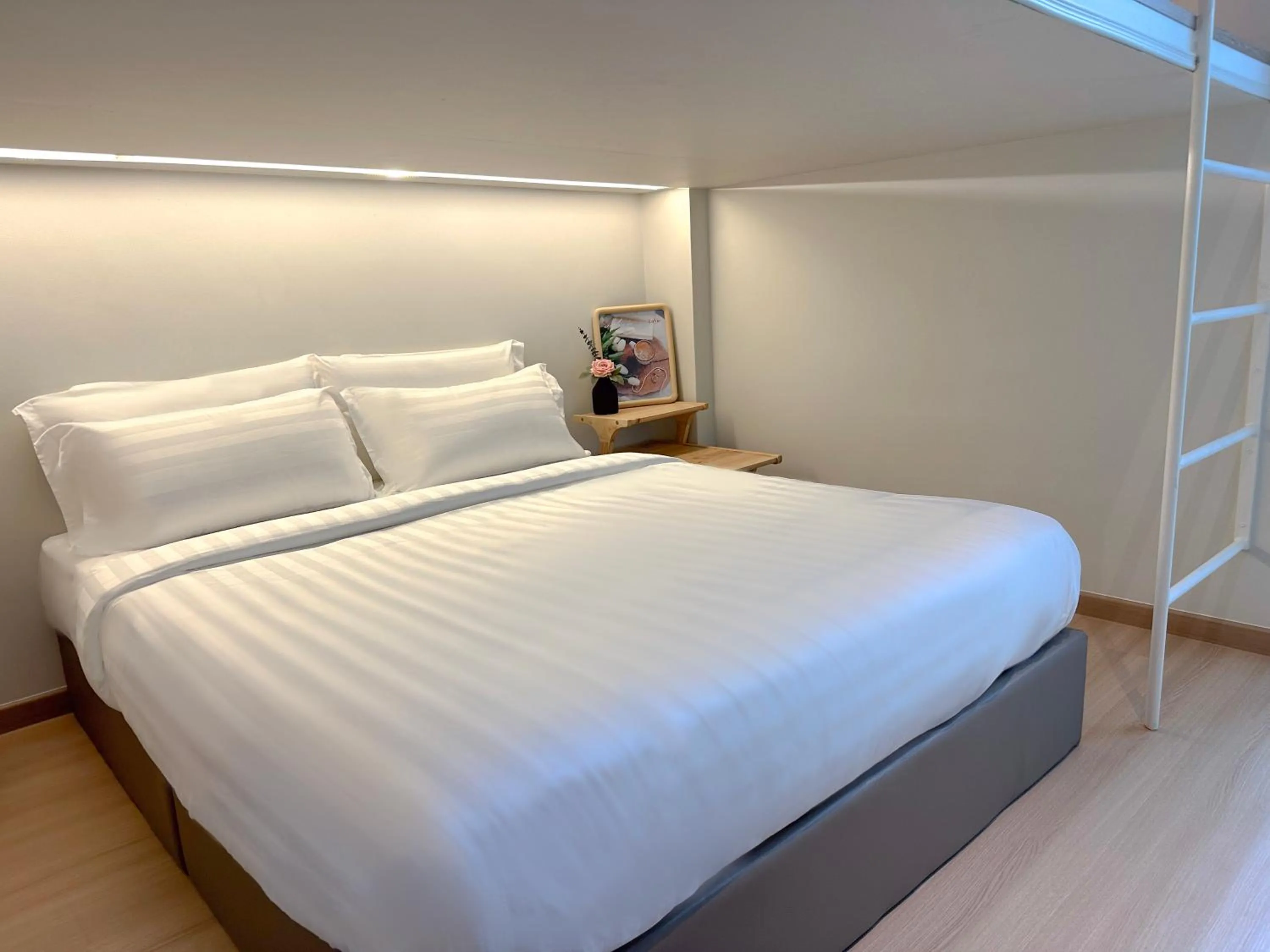 Bedroom, Bed in La Vie Hotel Juru