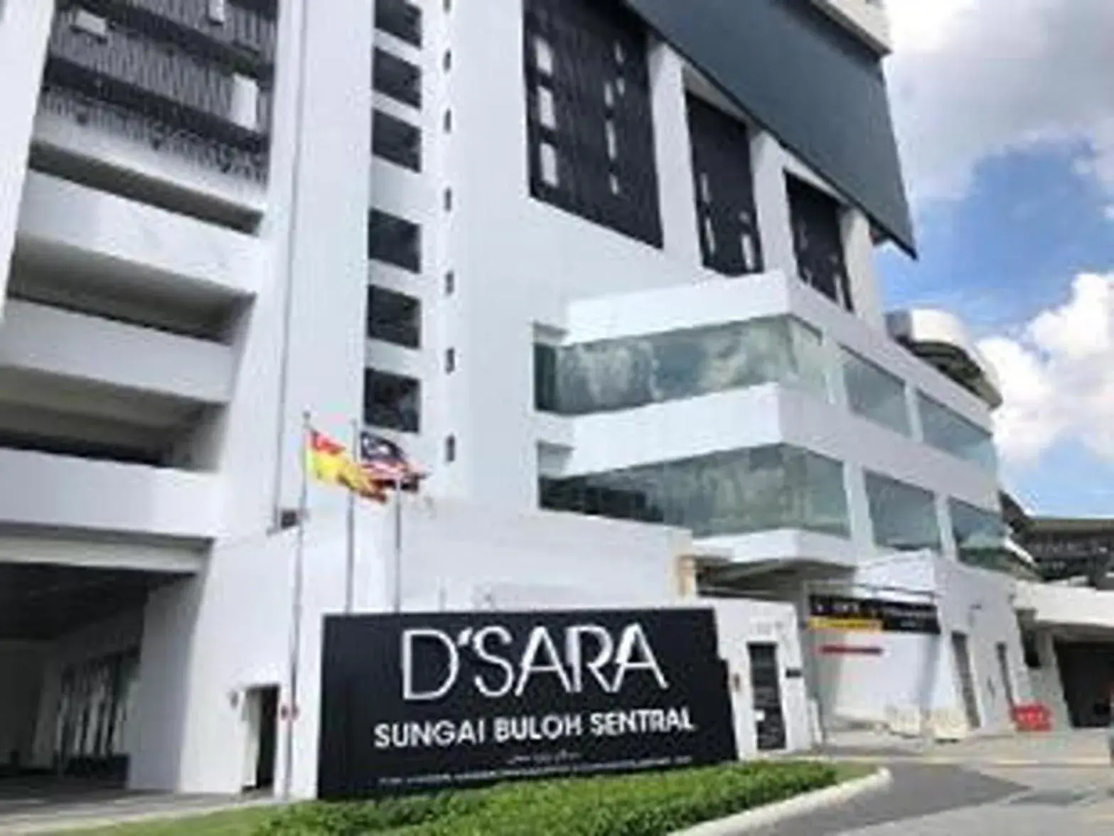 Property building in D' Sara Sentral Suites by Manhattan Group Property building in D' Sara Sentral Suites by Manhattan Group