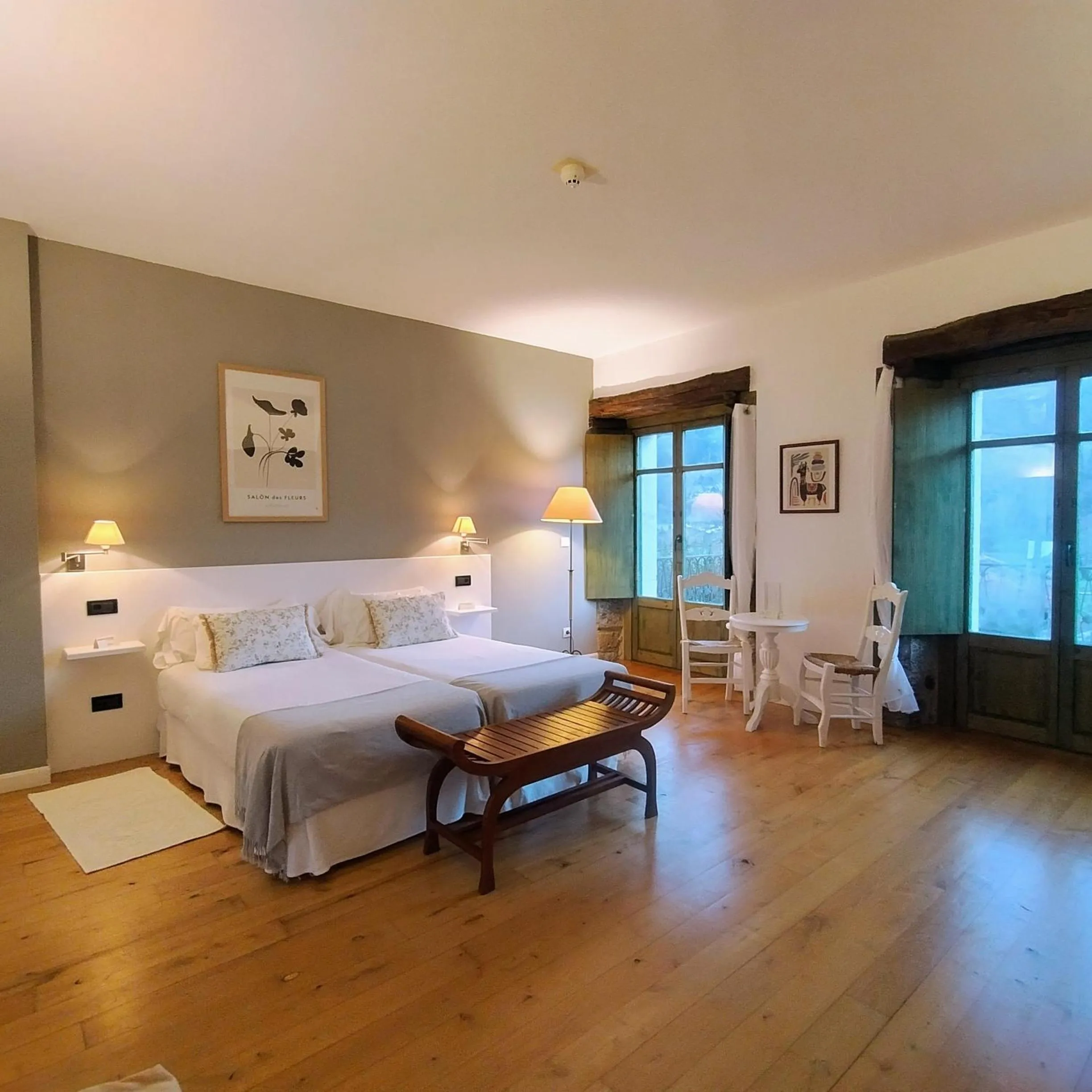 Photo of the whole room, Bed in Hotel Boutique Villa de Palacios - Palacio de Aras