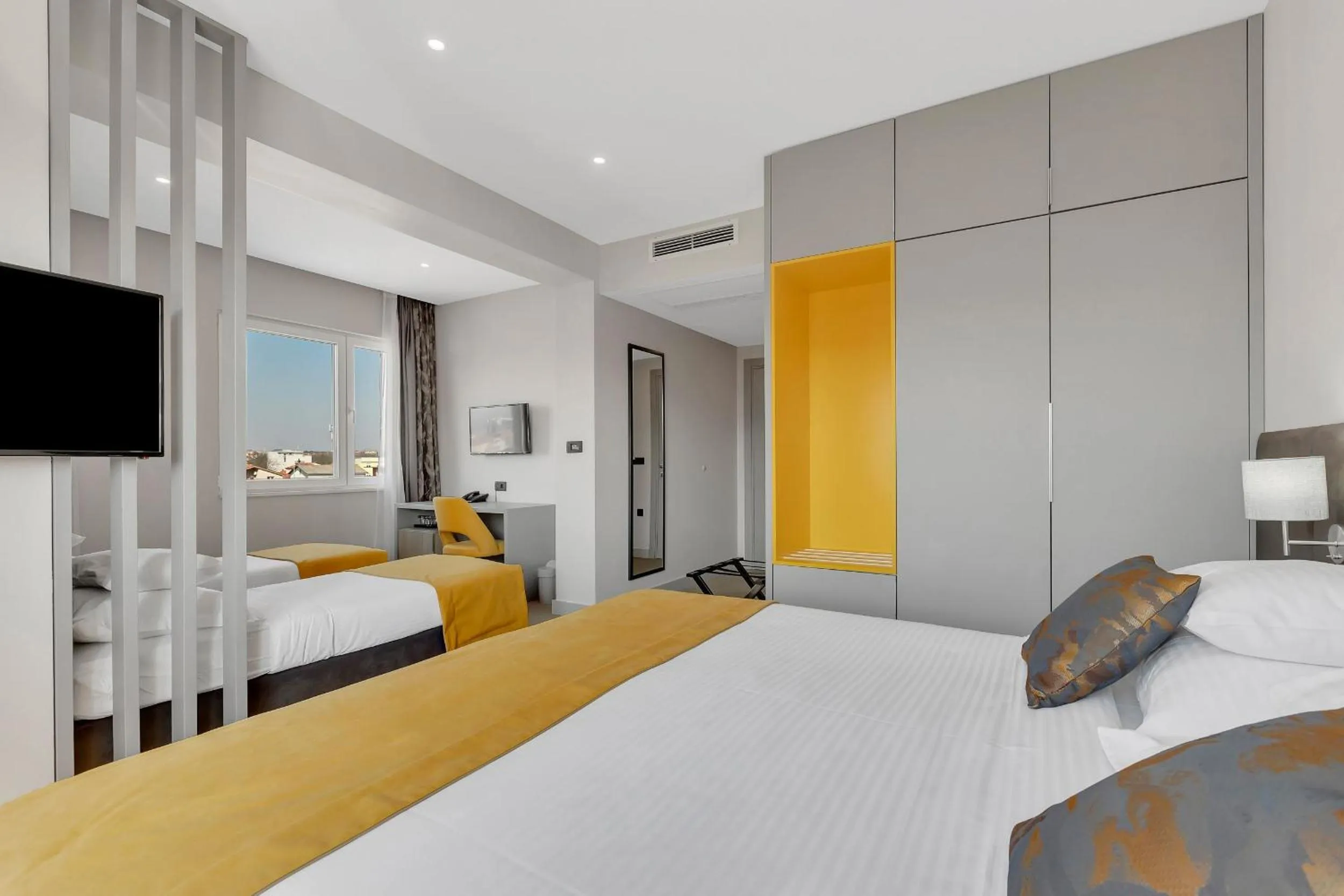 TV and multimedia, Bed in Hotel Marconi