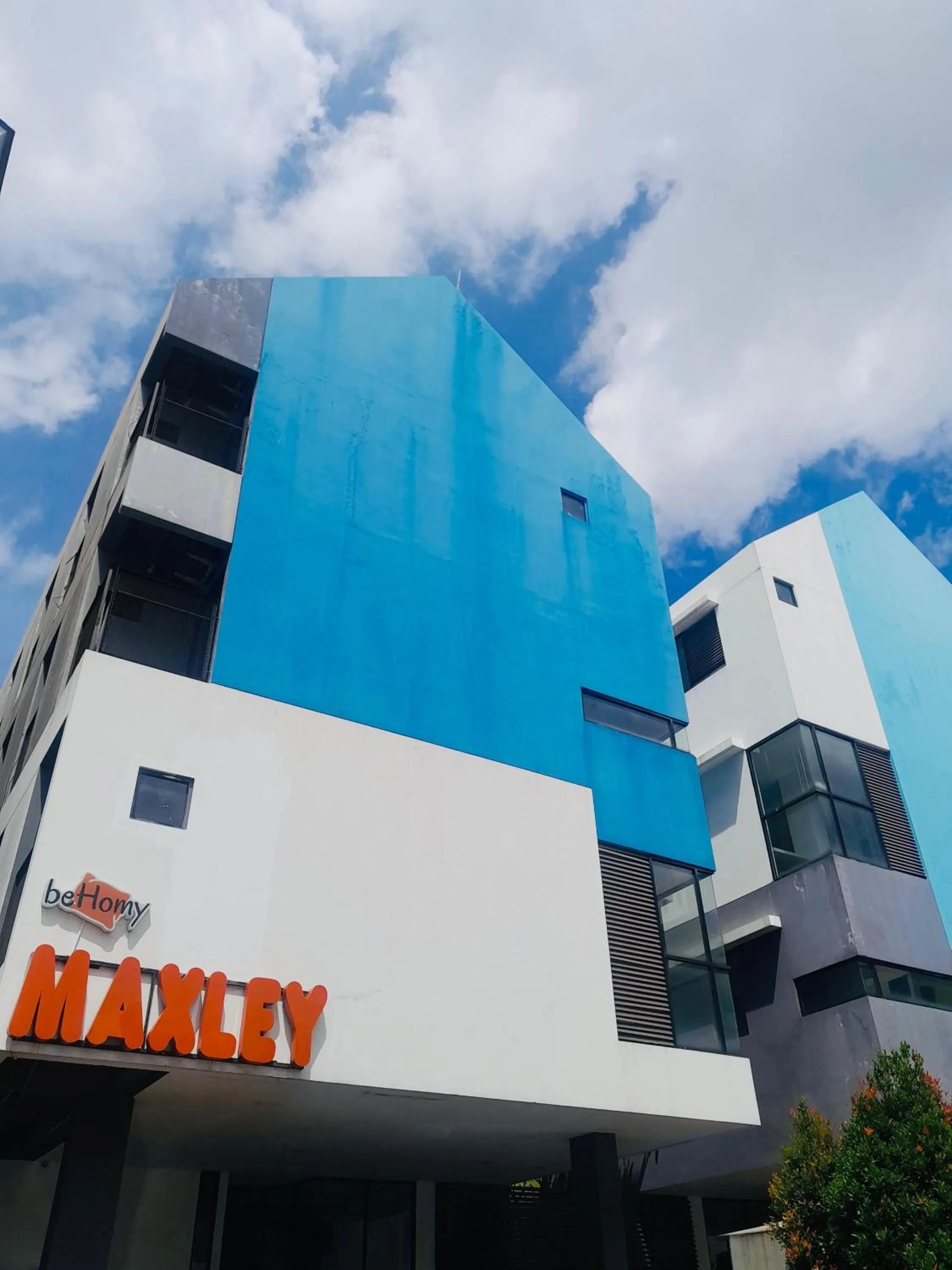Property building in Behomy Maxley Lippo Karawaci