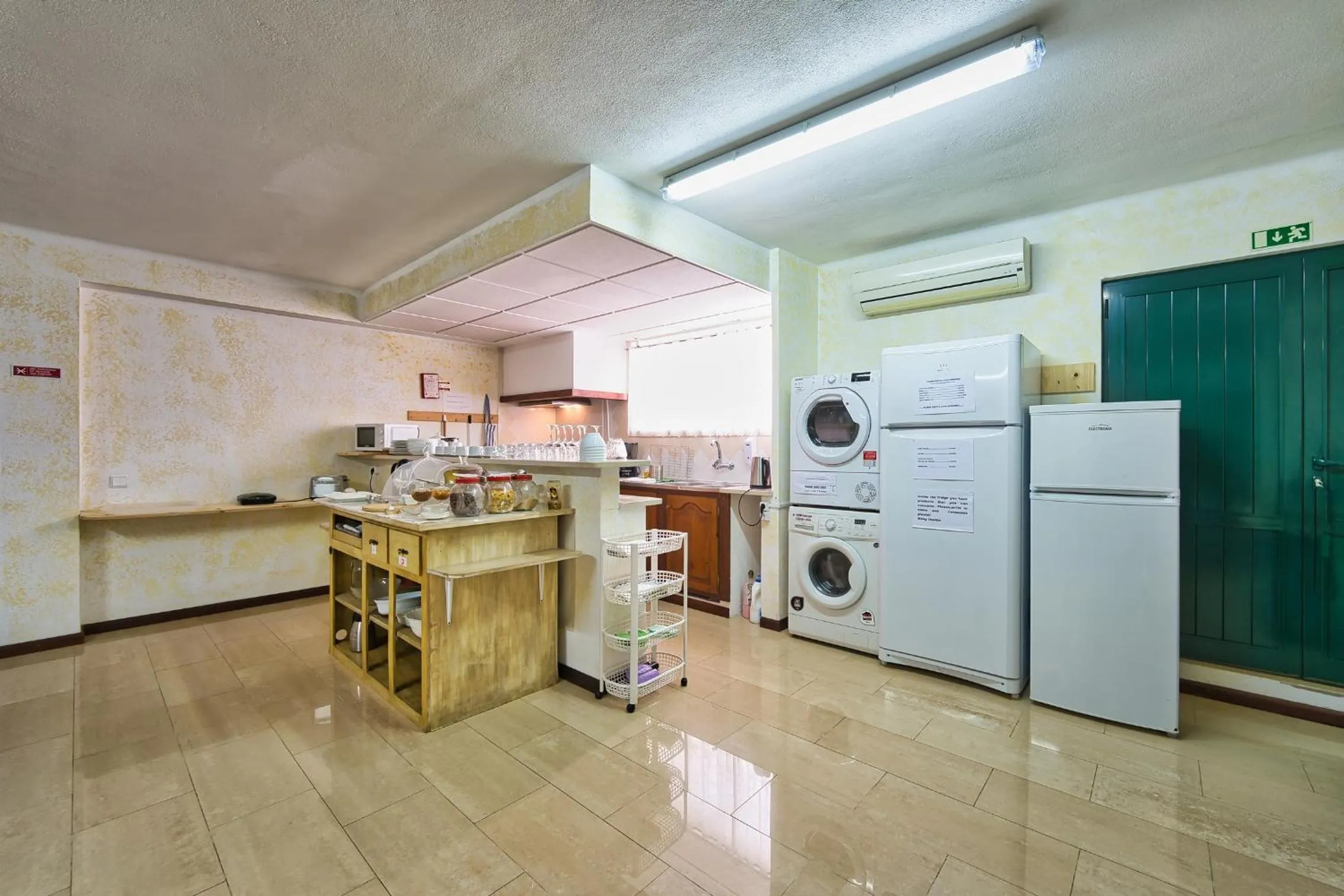 Kitchen or kitchenette in Casa de Azzancha