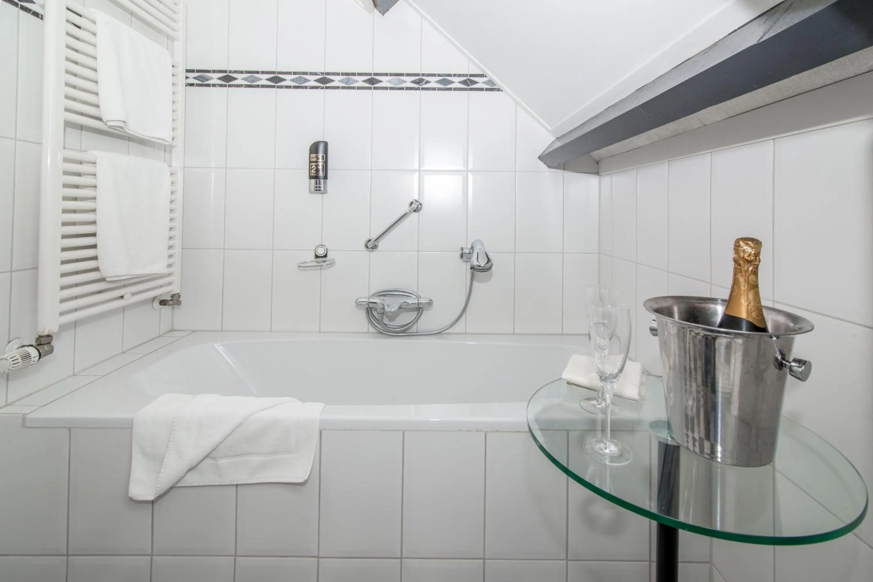 Bathroom in Hostellerie Schuddebeurs