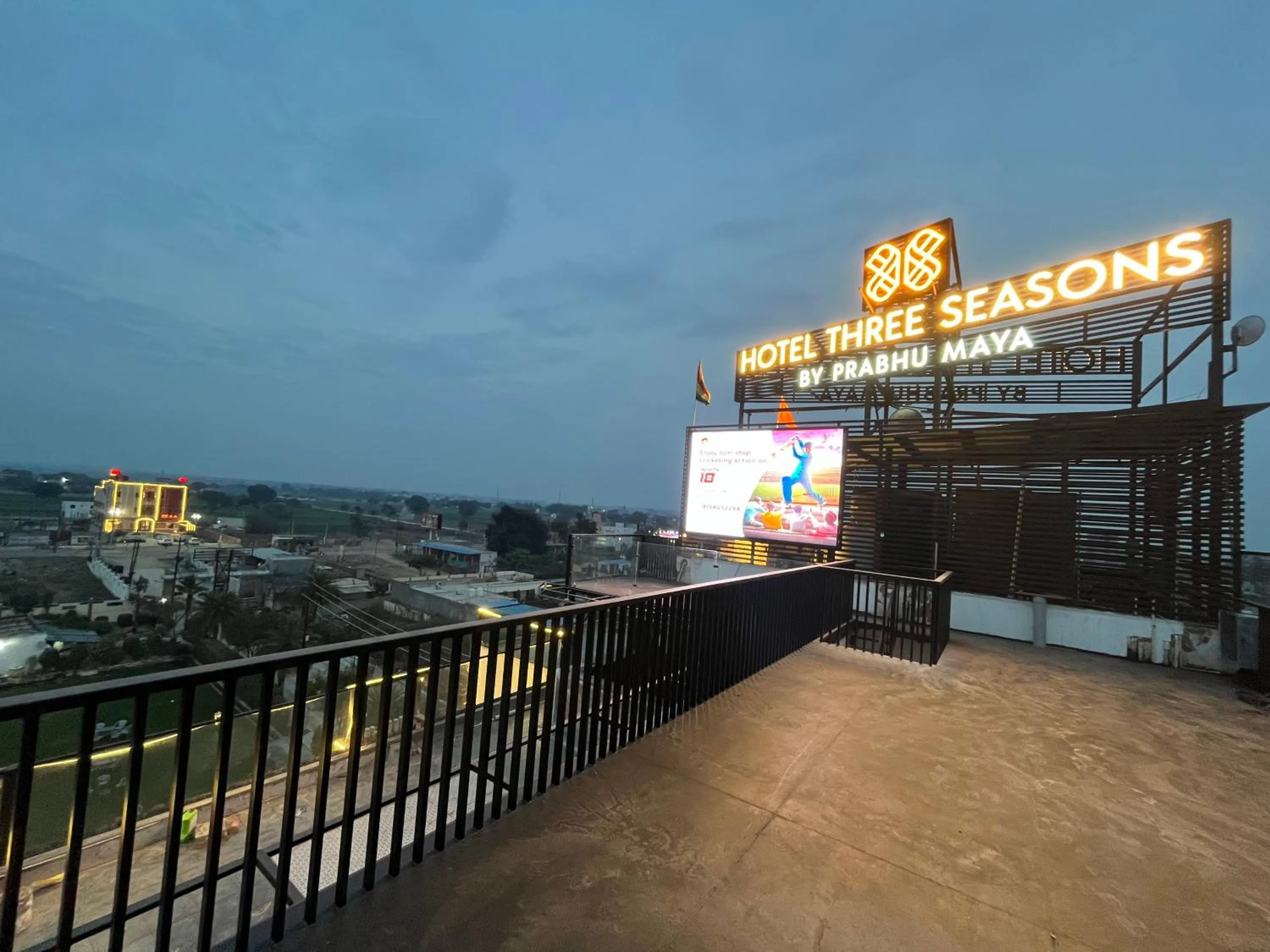 Property building in Hotel Three Seasons