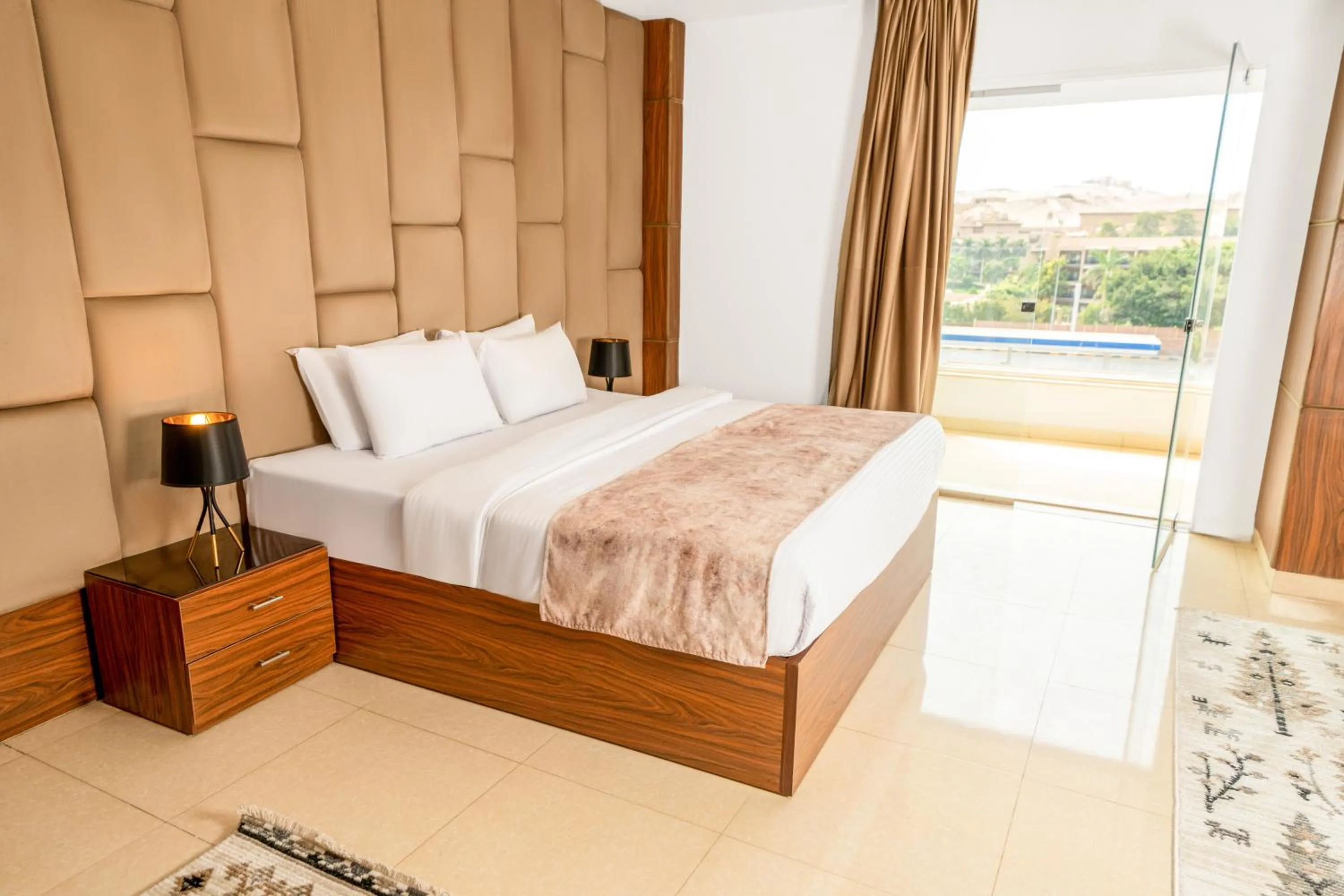 Bed in King Pyramids View Hotel