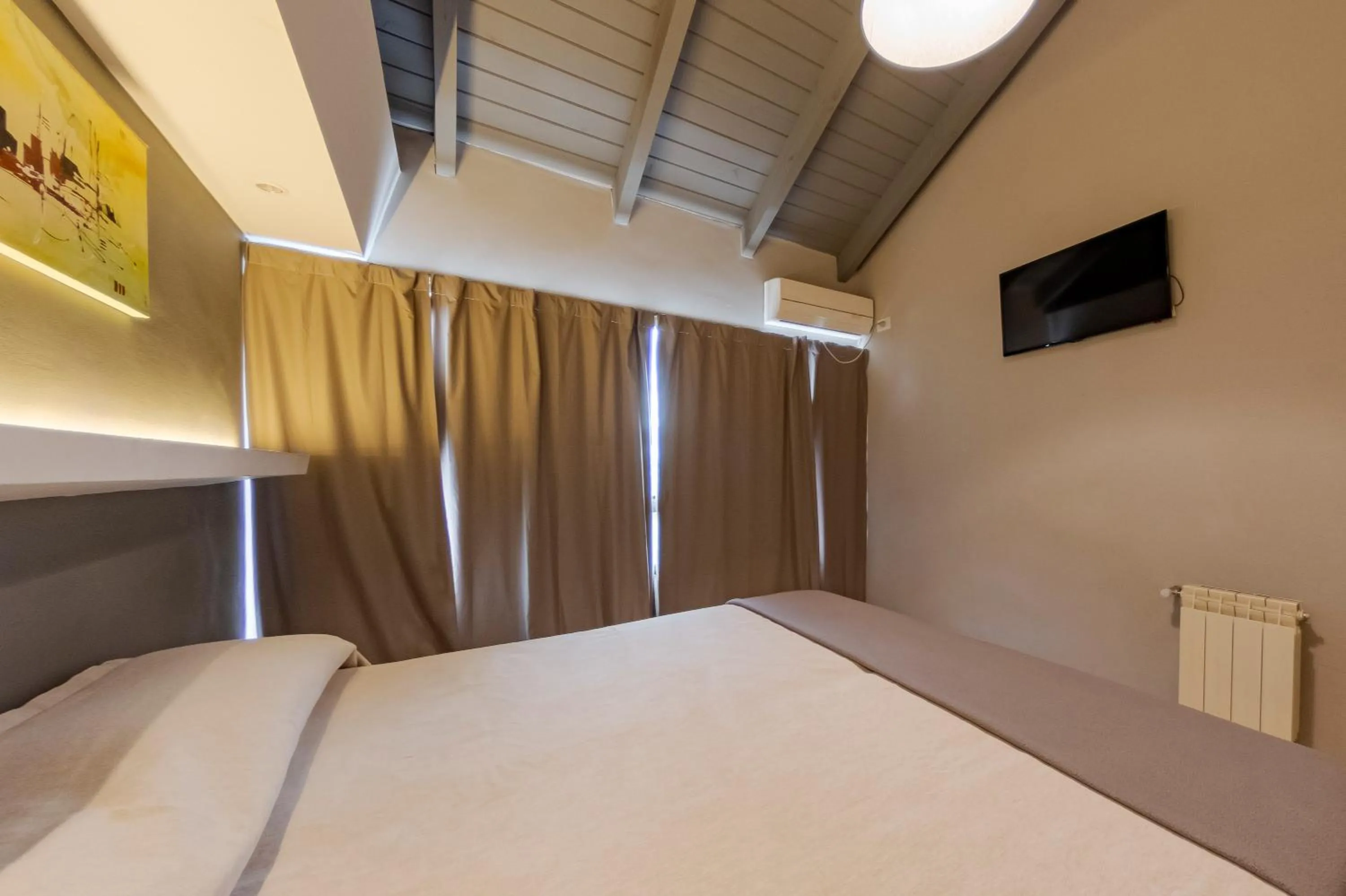 Bed in Hotel El Condado