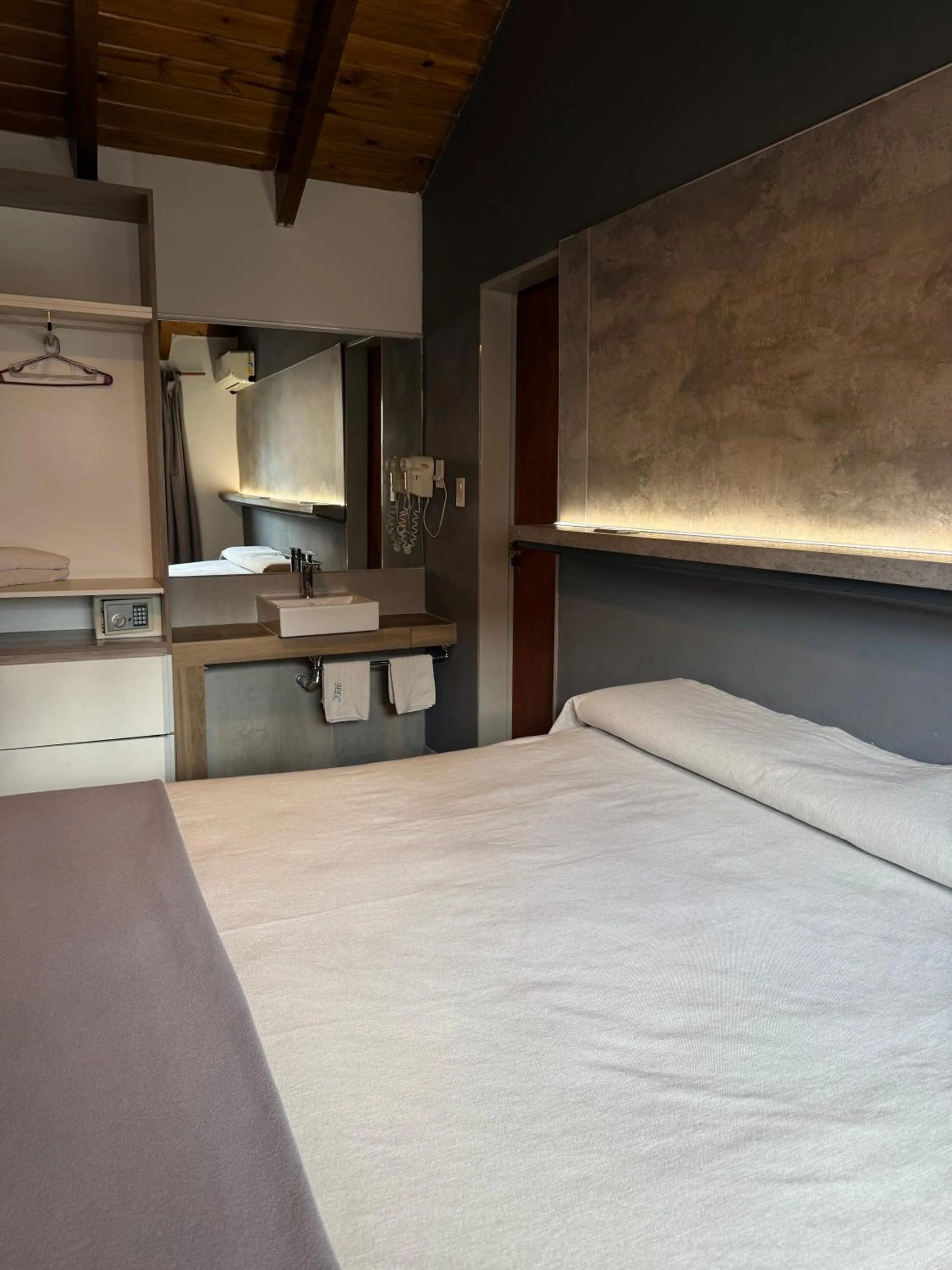 Bed in Hotel El Condado