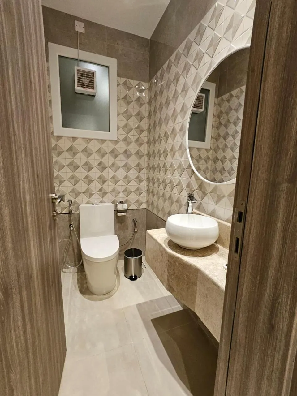 Toilet in Royal Plaza Hotel