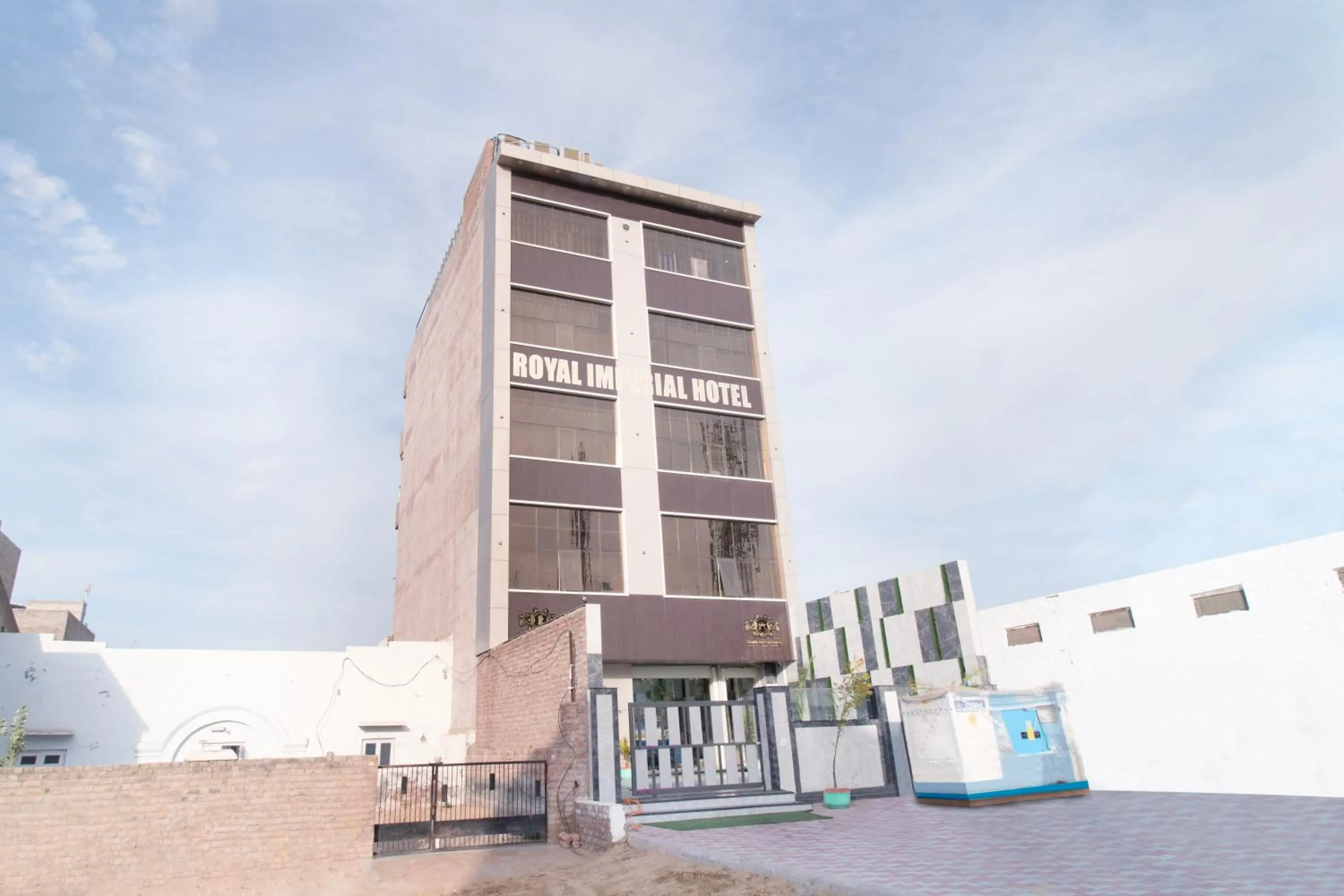 Parking in Treebo Royal Imperial, Bikaner Railway Station