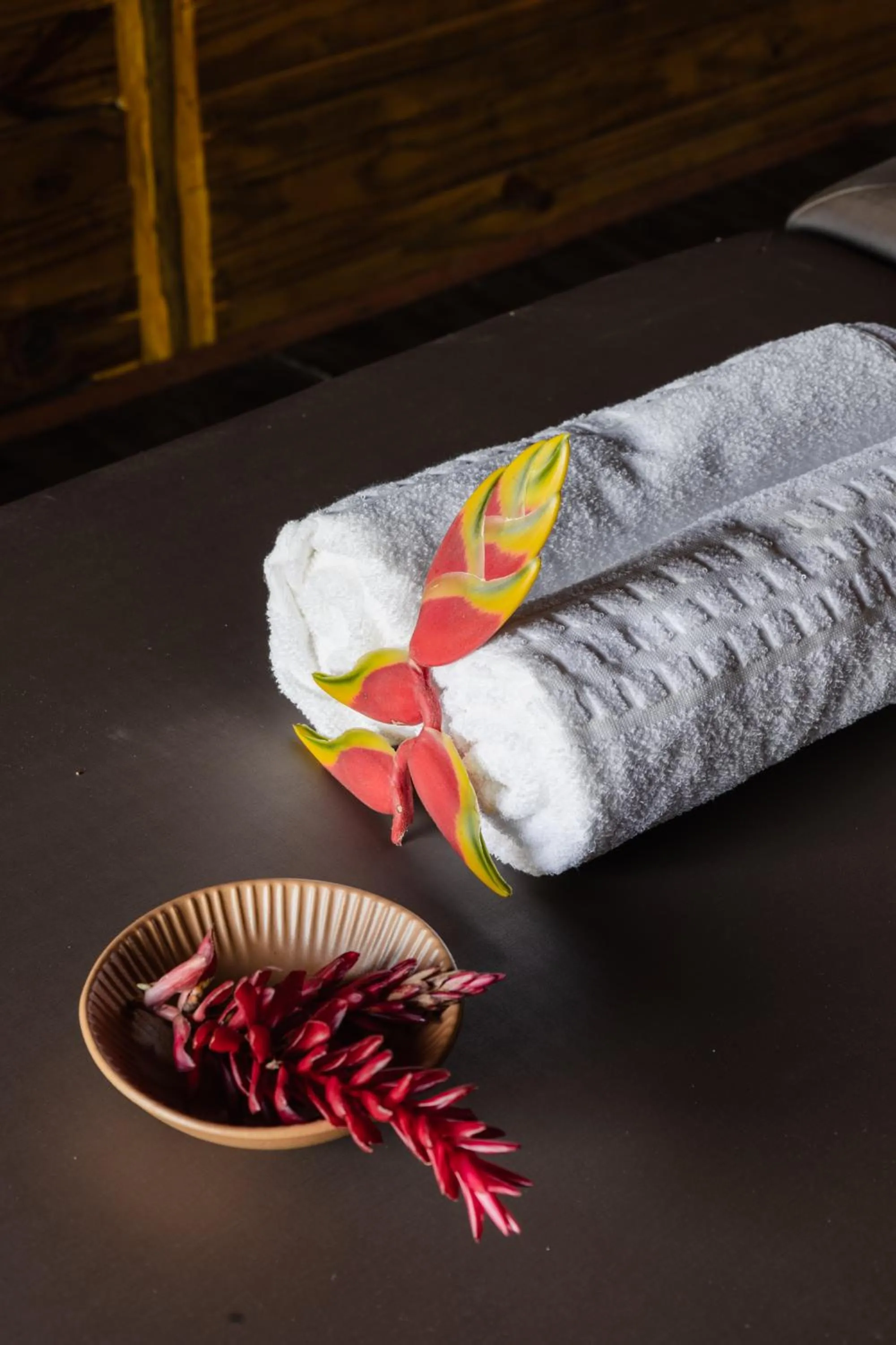 Massage in Mōmento Itamambuca