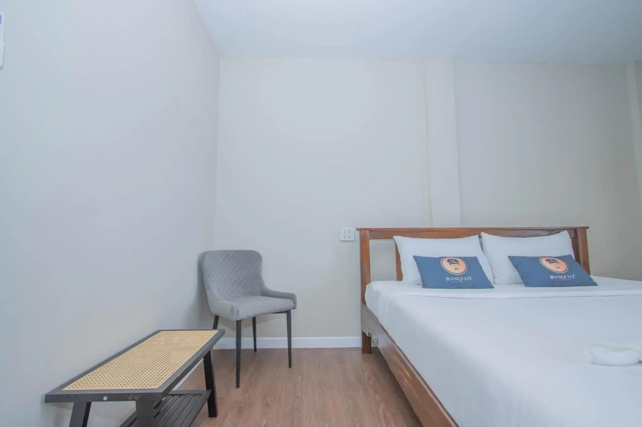 Bed in RoomQuest The Peak Patong Hill Bed in RoomQuest The Peak Patong Hill