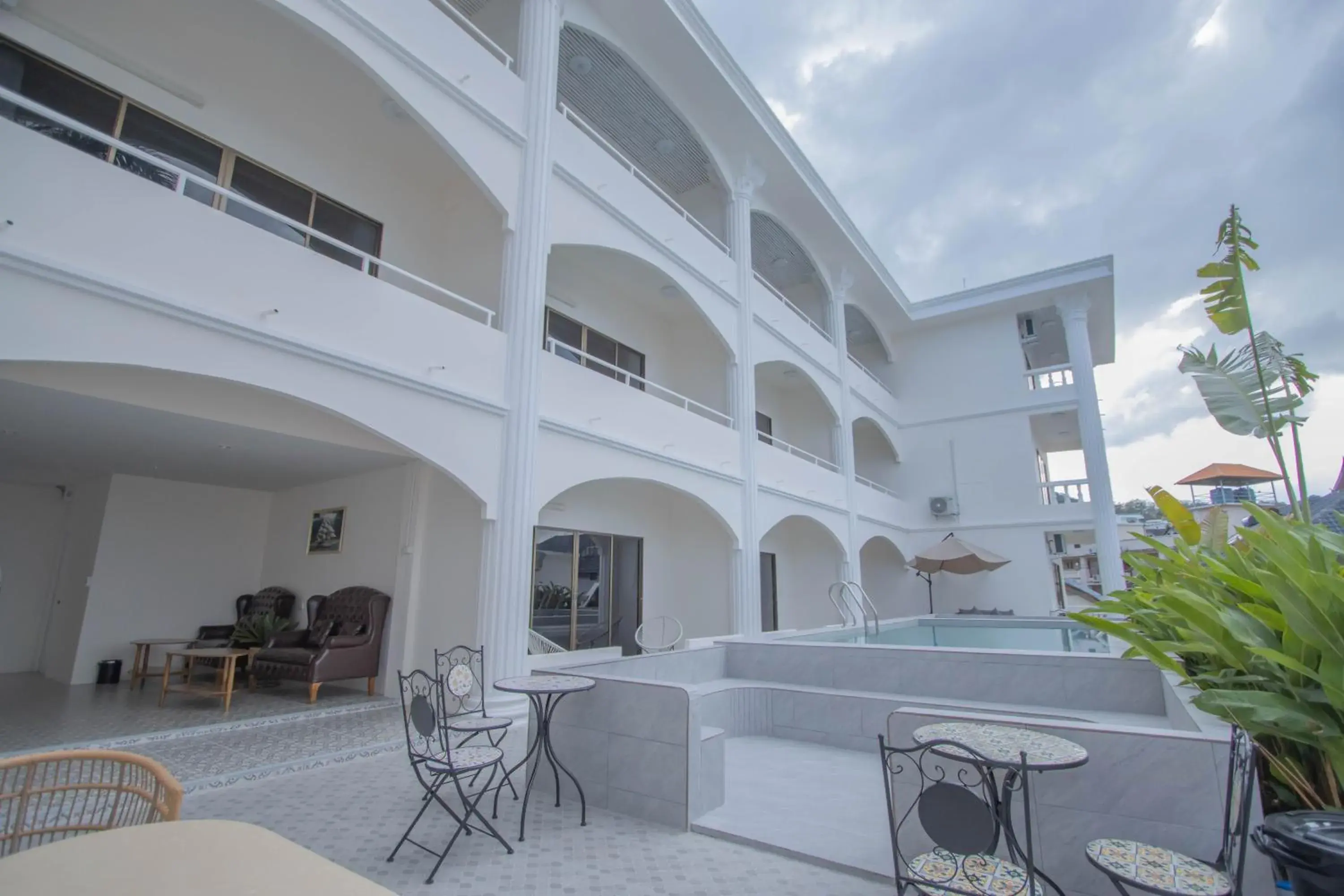 Property building in RoomQuest The Peak Patong Hill Property building in RoomQuest The Peak Patong Hill